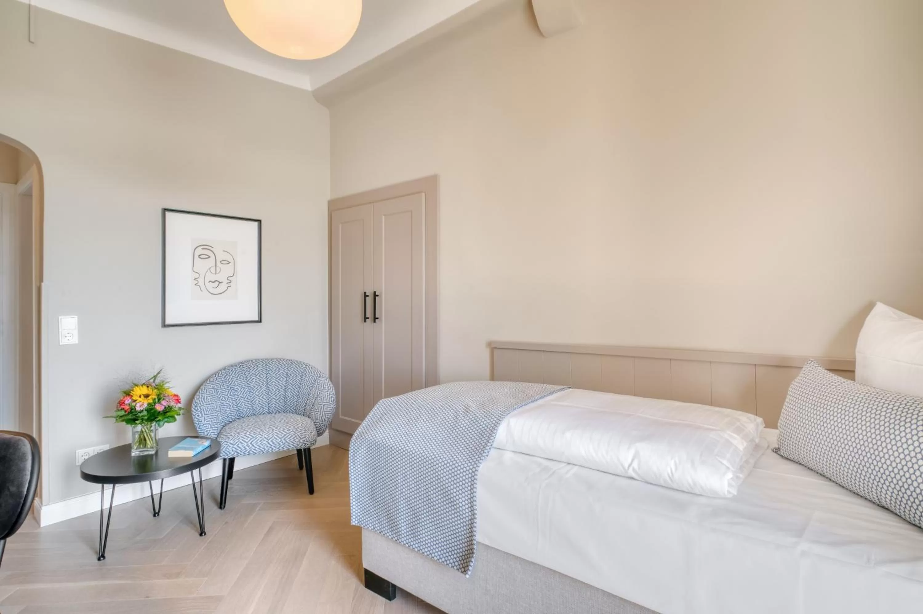 Photo of the whole room, Bed in Hotel Eisenhut