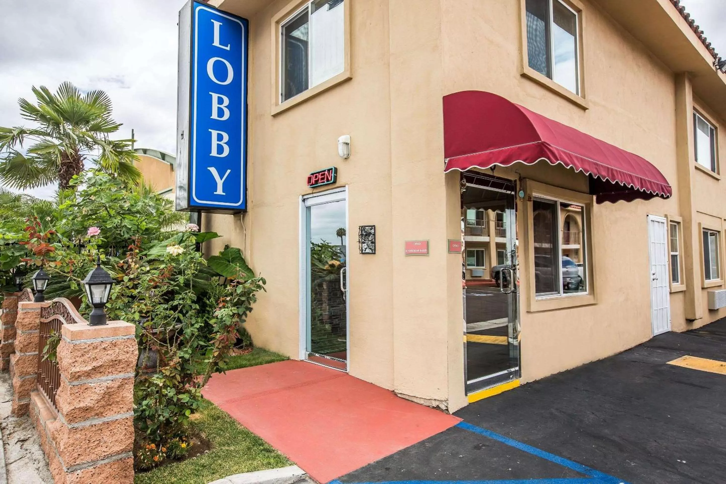 Property building in Rodeway Inn & Suites Bellflower