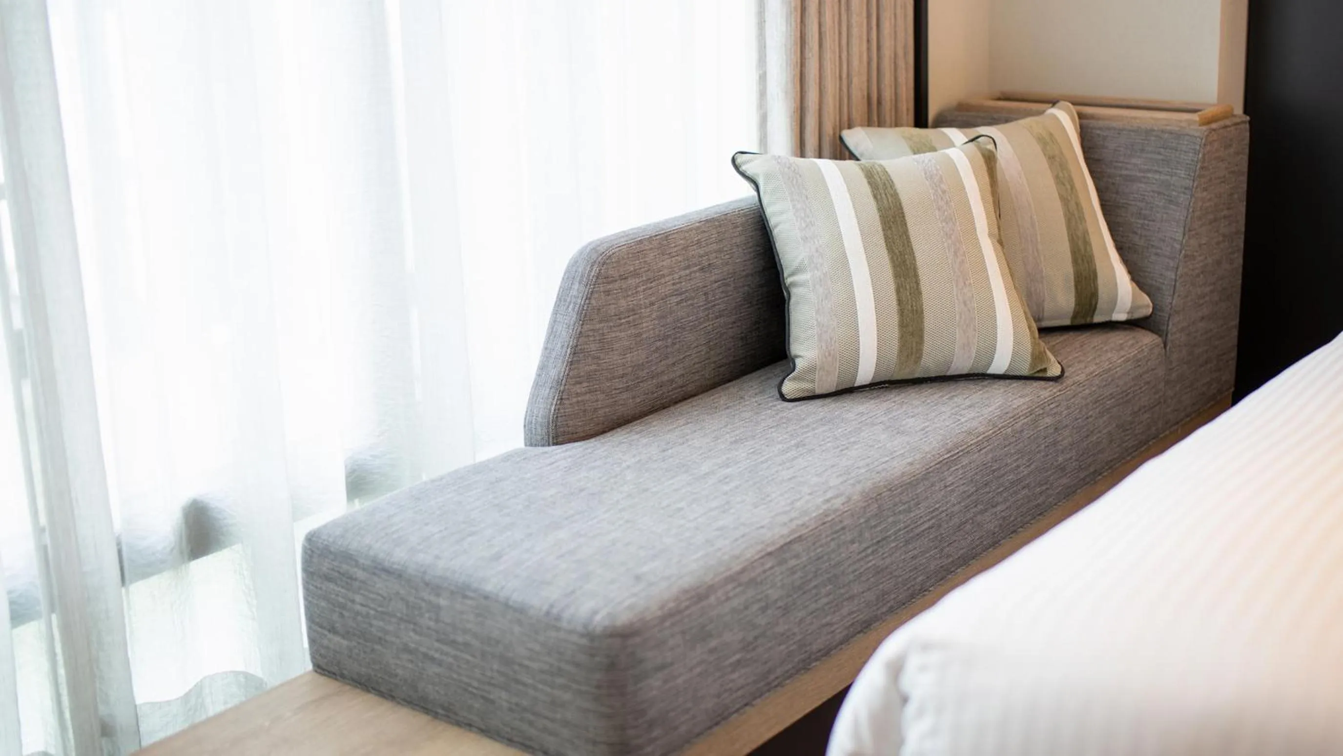 Bed in JR-East Hotel Mets Yokohama