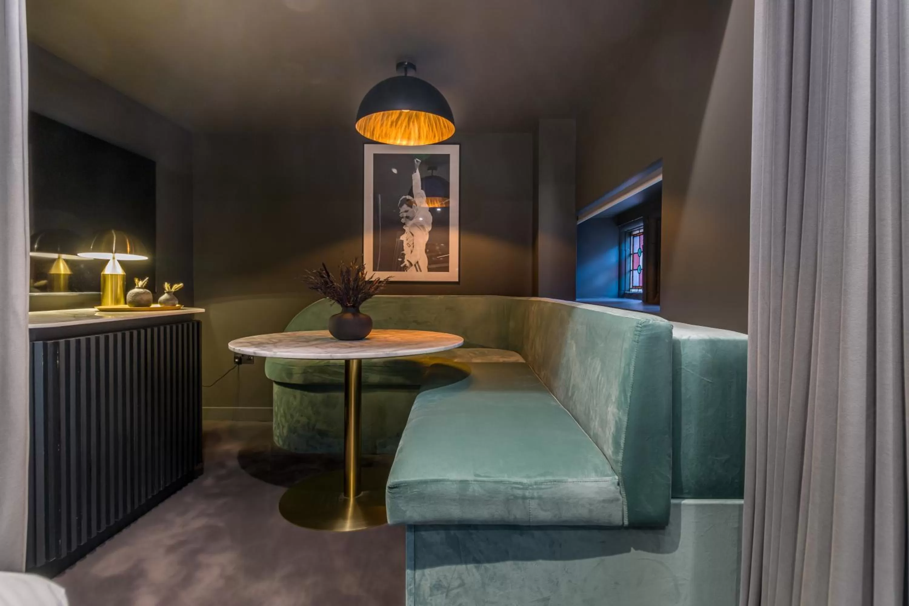 Seating area in Velvet Hotel Manchester, WorldHotels Crafted