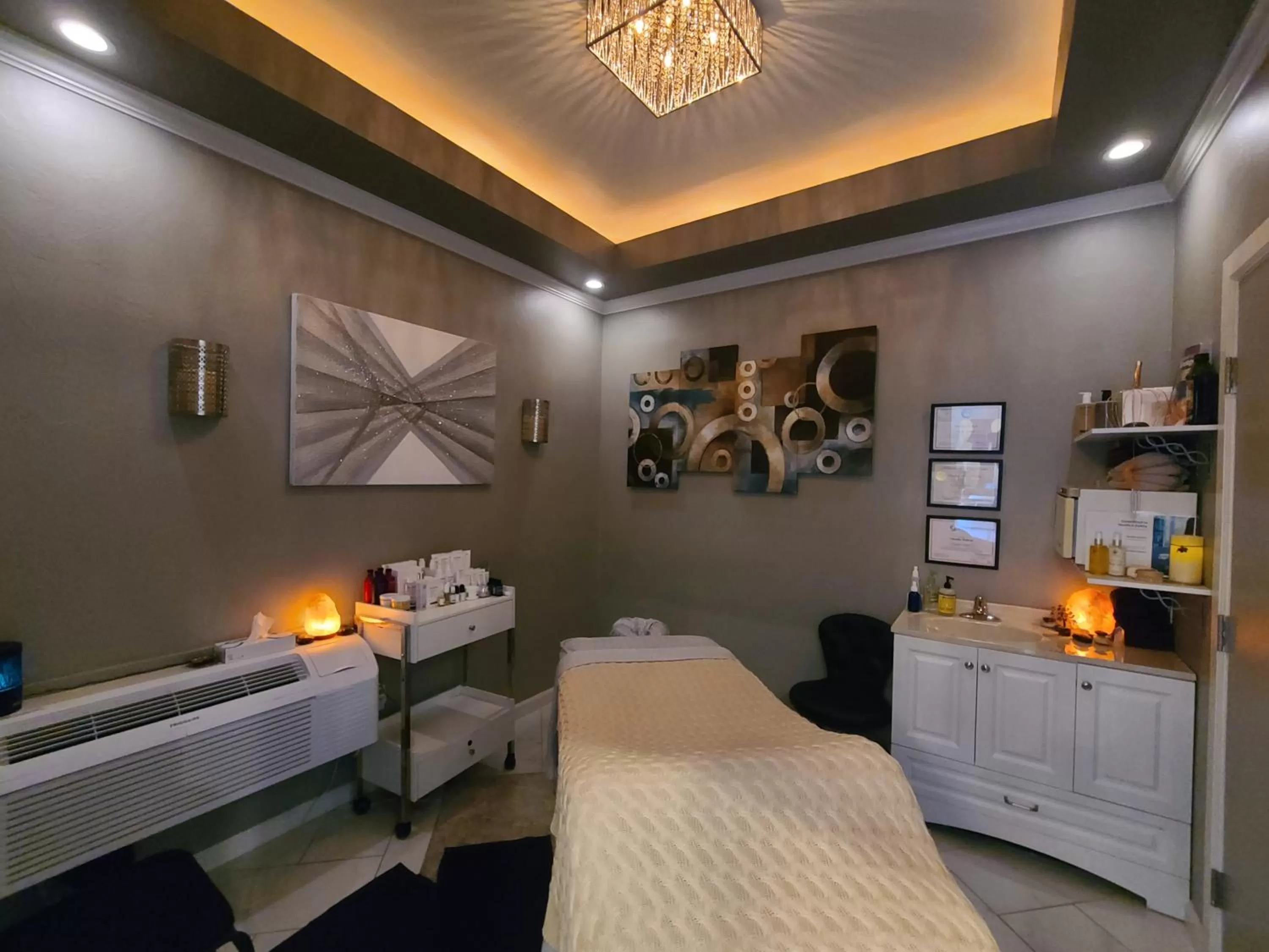 Spa and wellness centre/facilities, Bed in Twin Peaks Lodge & Hot Springs