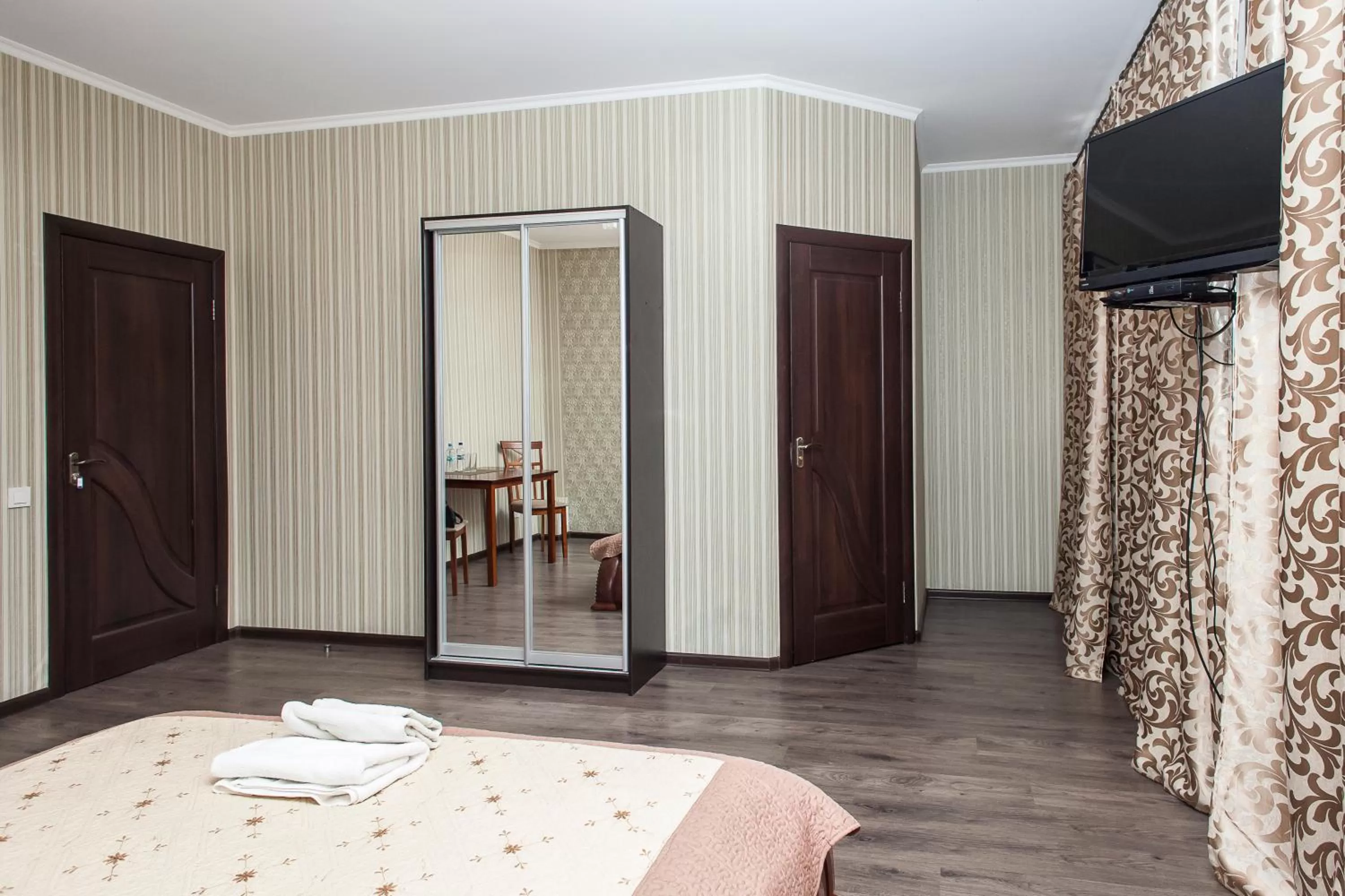 Decorative detail, TV/Entertainment Center in Chyhorinskyi Hotel