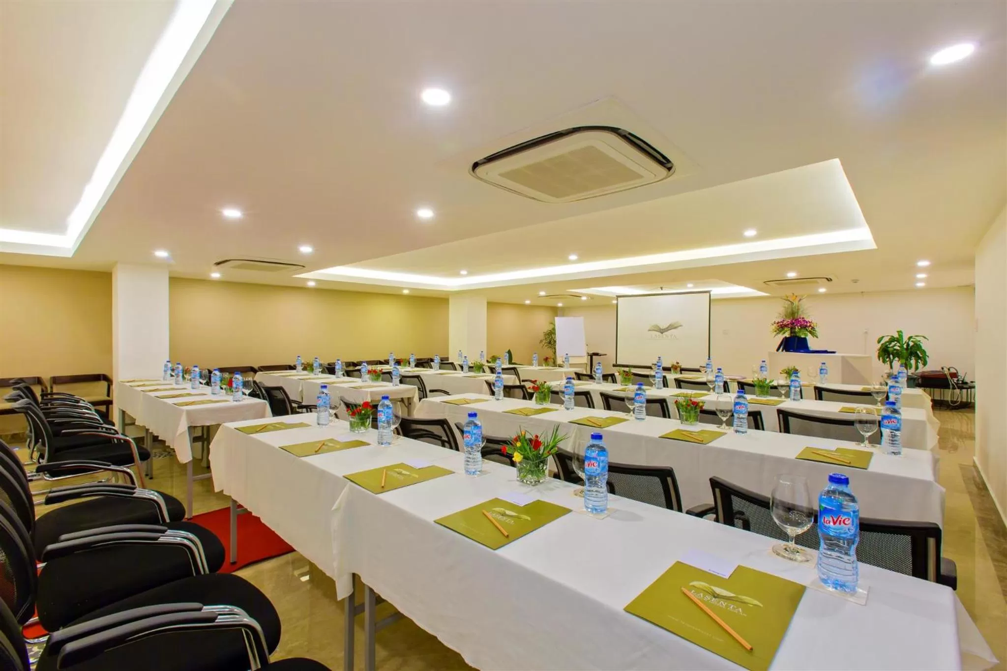 Library in Lasenta Boutique Hotel Hoian
