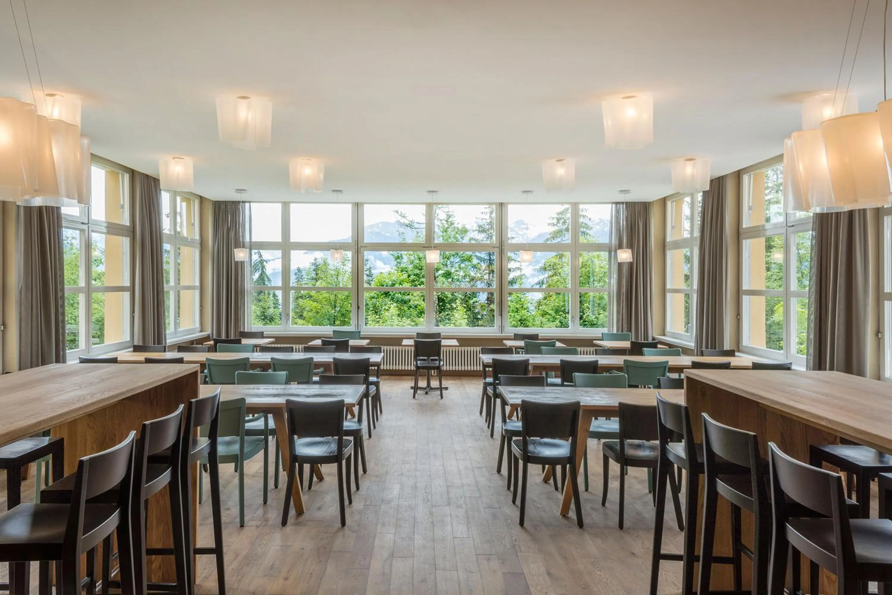 Restaurant/places to eat in Crans-Montana Youth Hostel