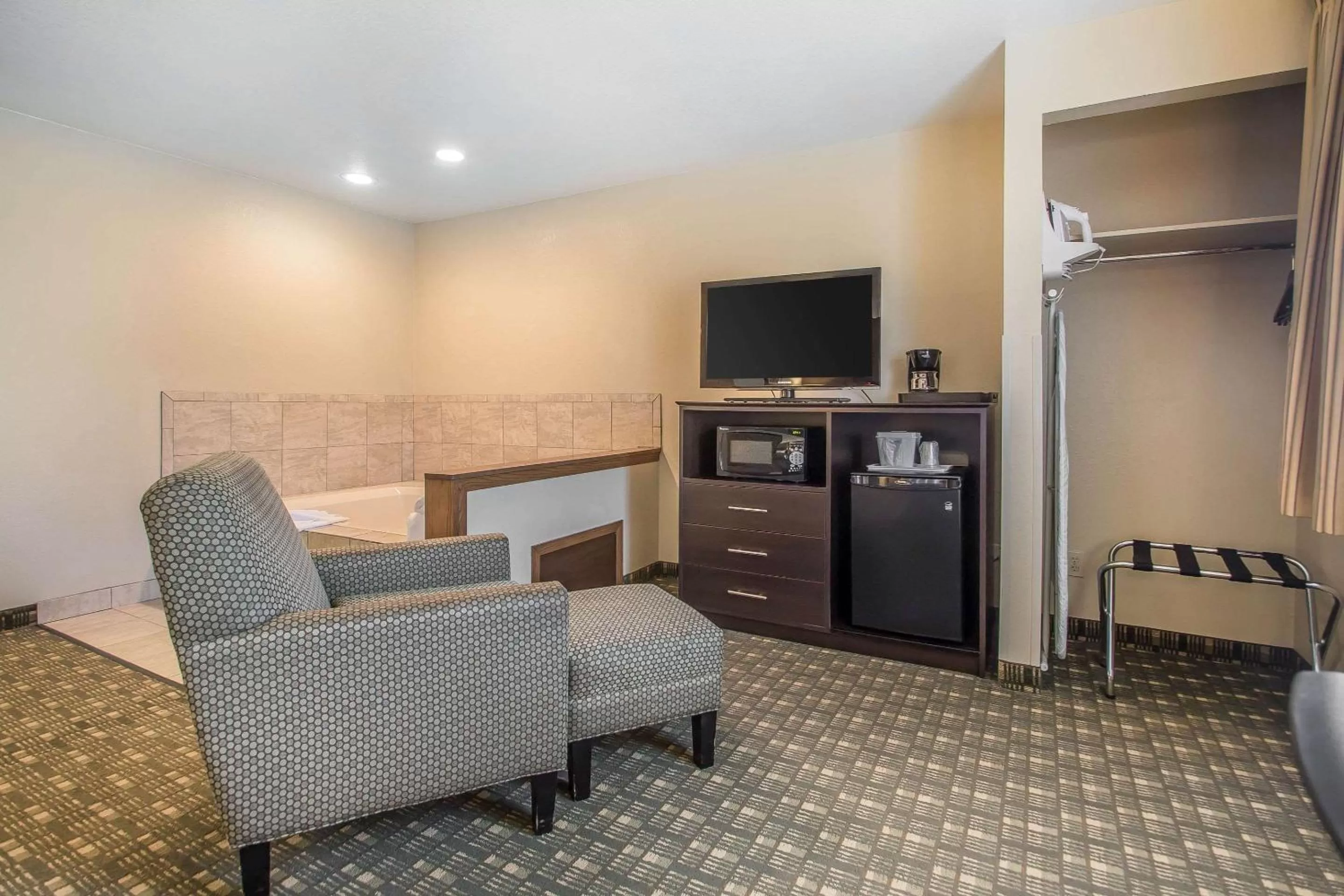 Photo of the whole room in Quality Inn & Suites Decorah
