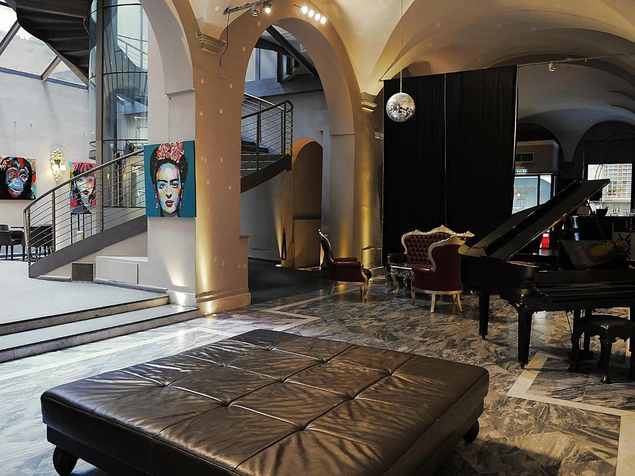 Decorative detail in Borghese Palace Art Hotel