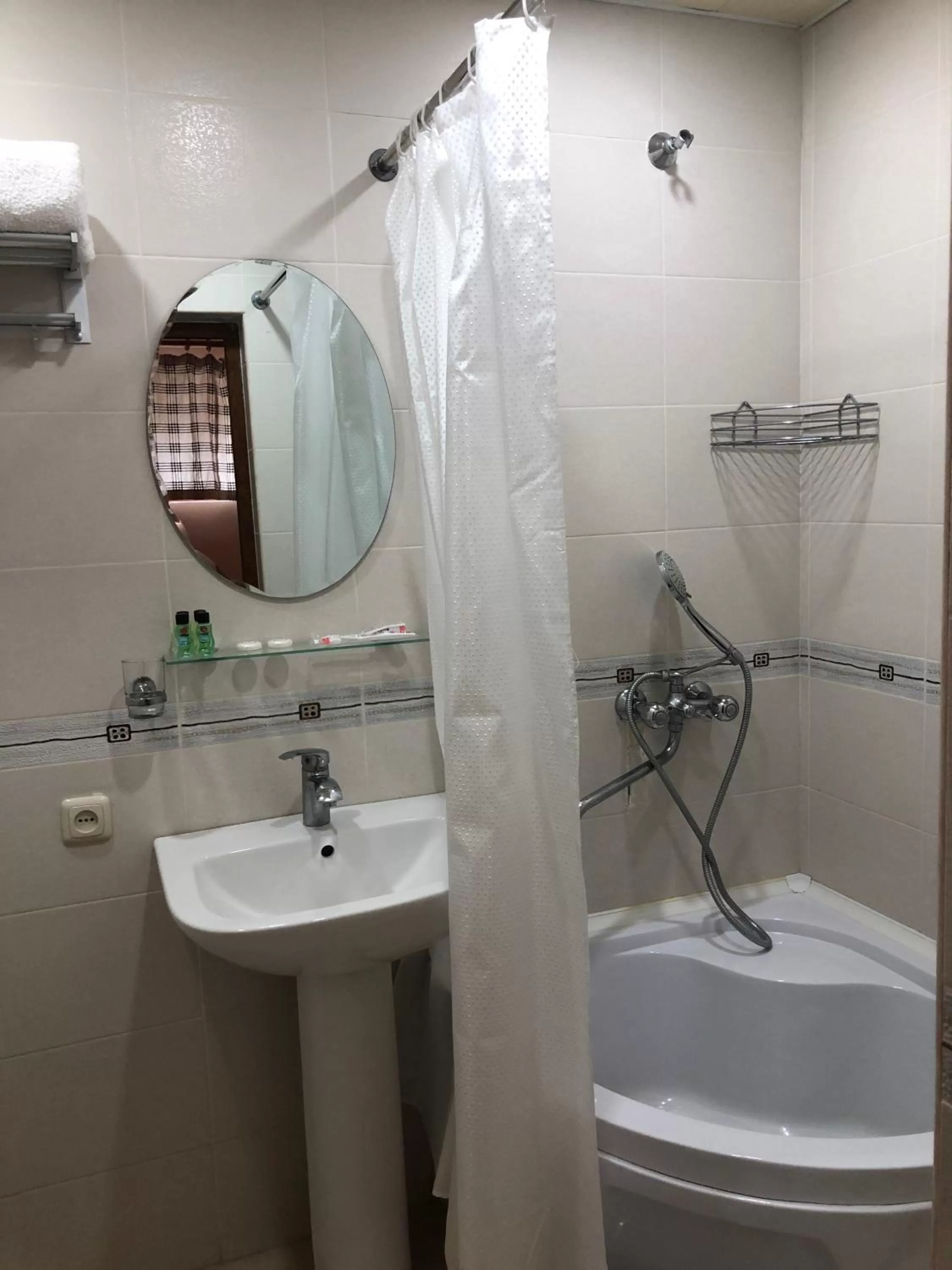 Shower, Bathroom in Dil Hill by Sam