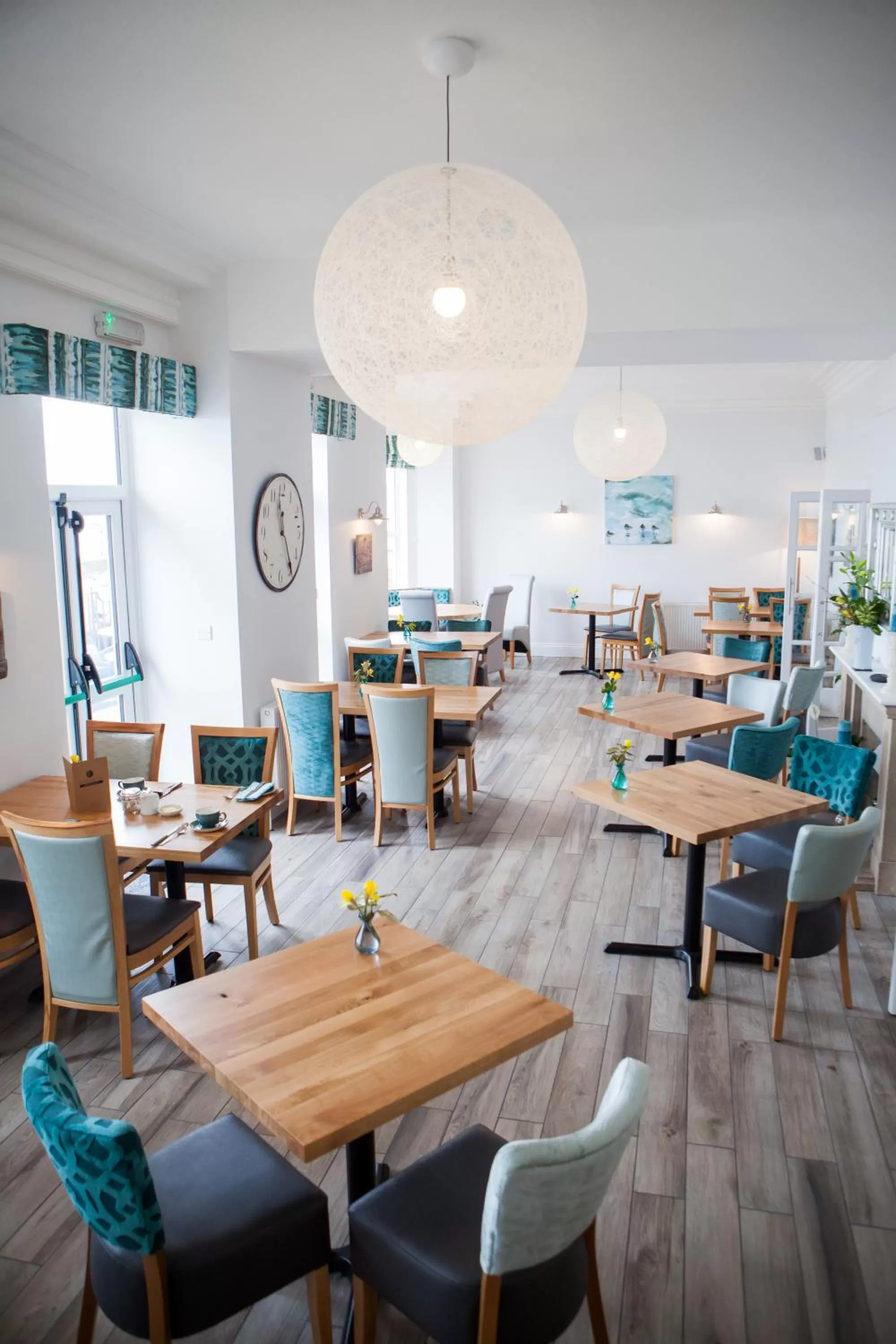 Lounge or bar in The Elizabeth