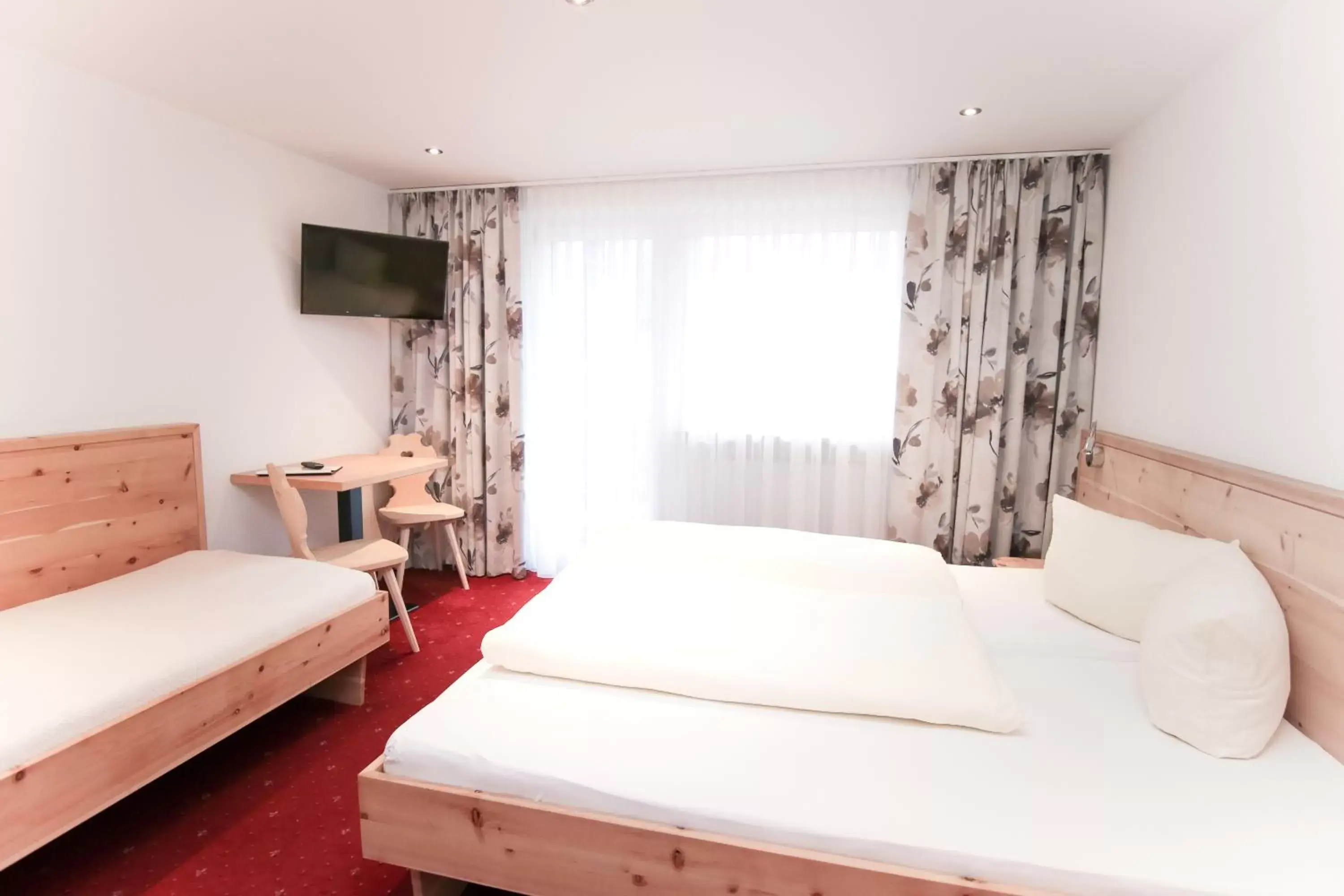 Deluxe Triple Room in Pension Fuchs Deluxe Triple Room in Pension Fuchs