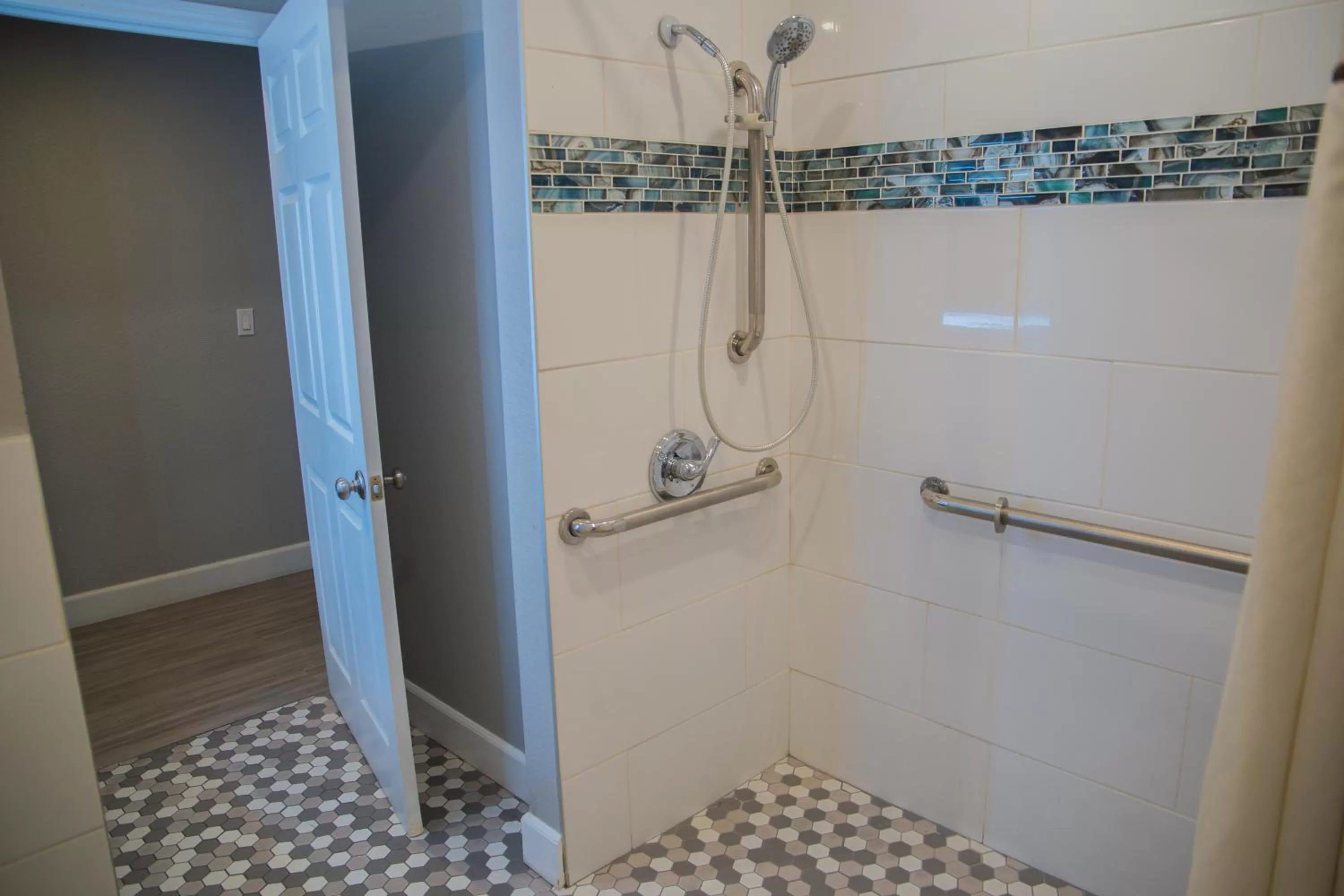 Days Inn by Wyndham Redwood City