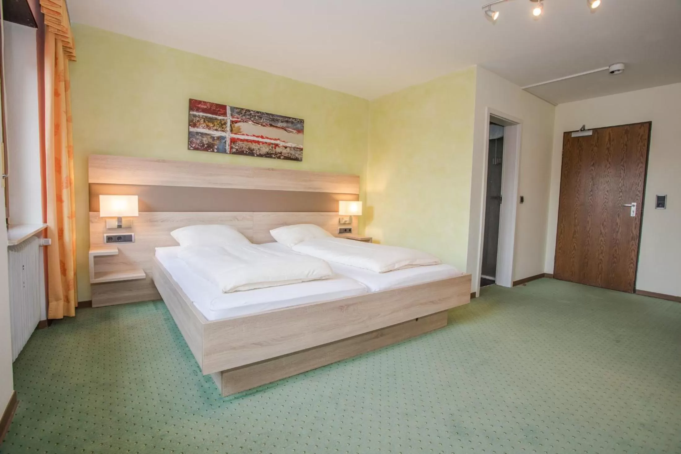 Bedroom, Bed in Frühstückshotel Landgasthof Kramer