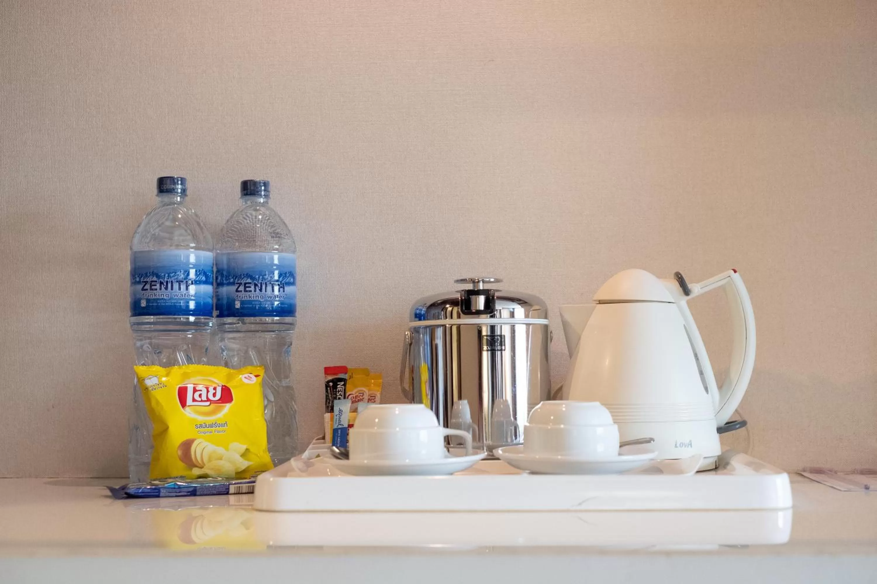 Coffee/tea facilities in Zenith Sukhumvit Hotel, Bangkok