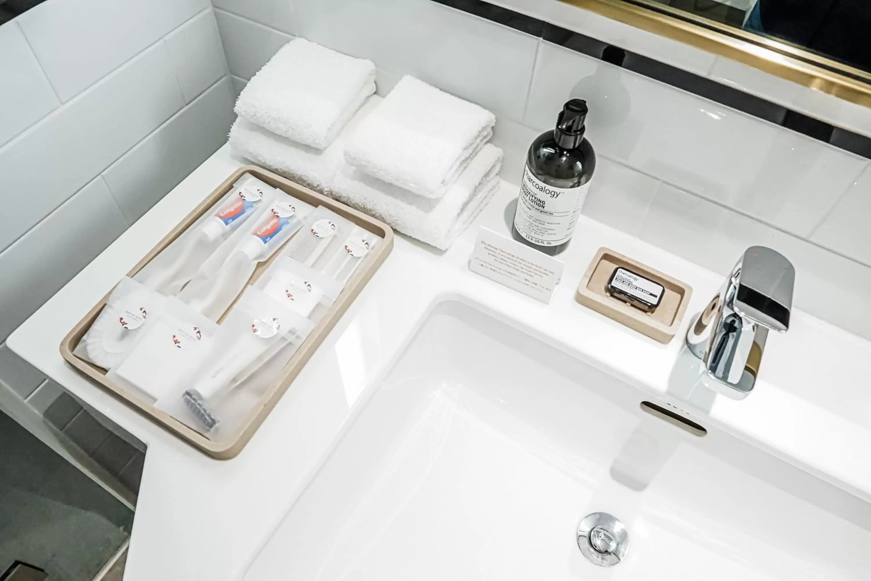 Bathroom in Montien Hotel Surawong Bangkok