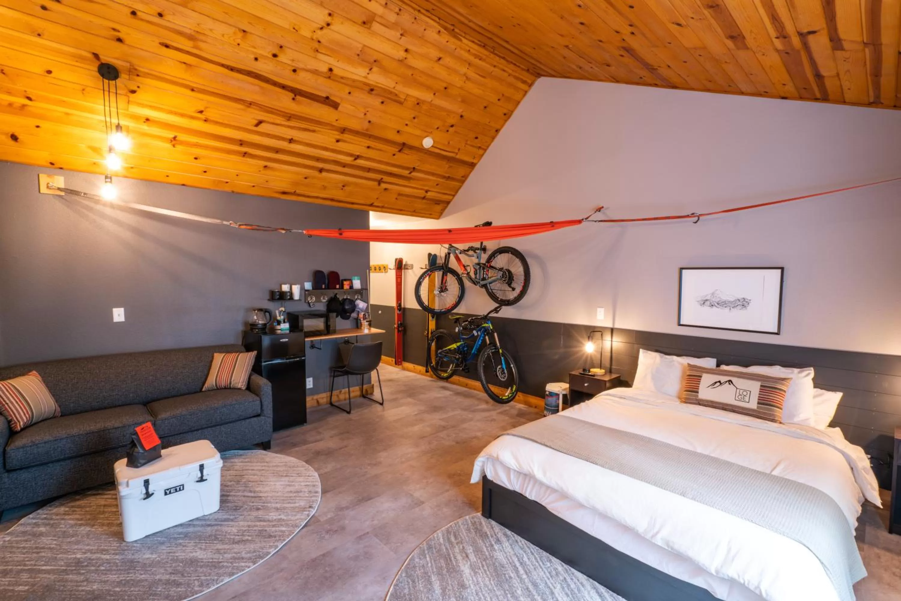 Bed in Summit View Inn