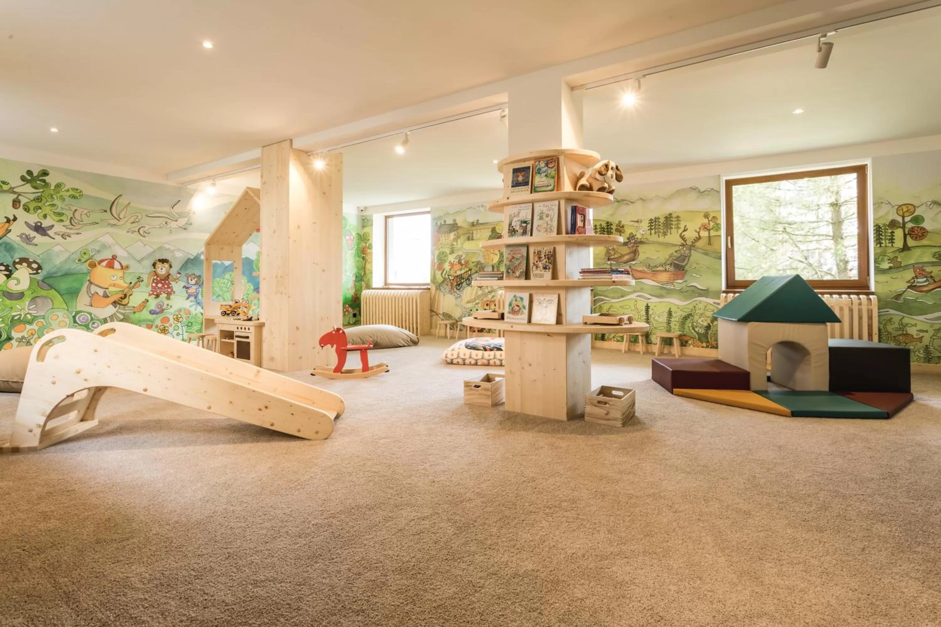 Kids's club in ARIETES MARMONT Resort