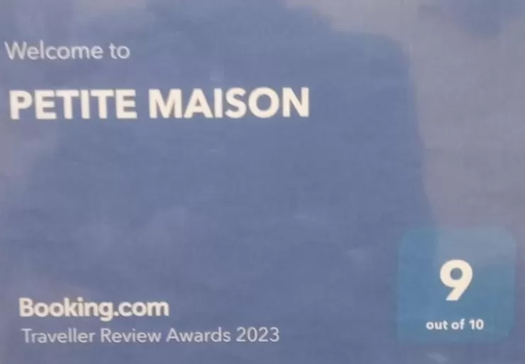 Logo/Certificate/Sign/Award in PETITE MAISON