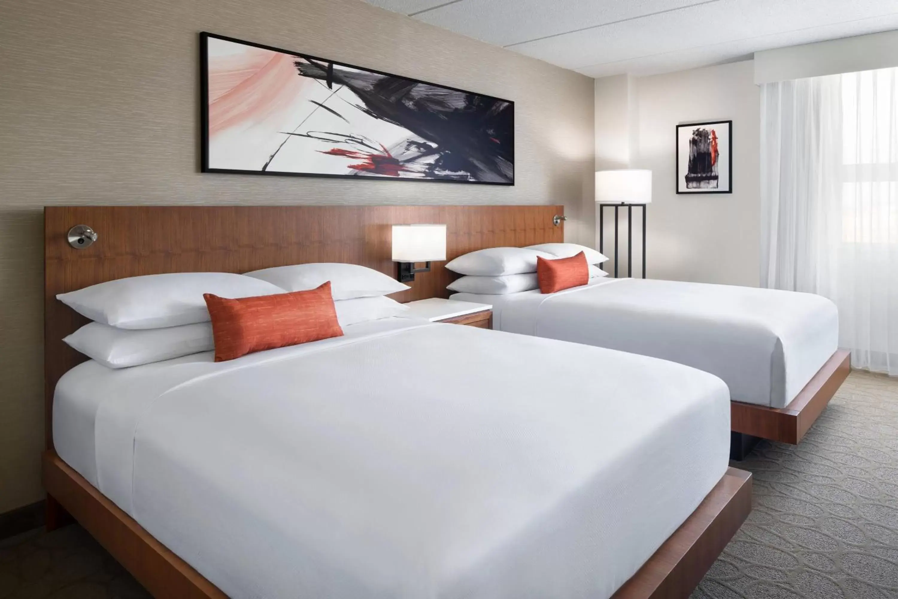 Queen Room with Two Queen Beds in Delta Hotels by Marriott Green Bay Queen Room with Two Queen Beds in Delta Hotels by Marriott Green Bay