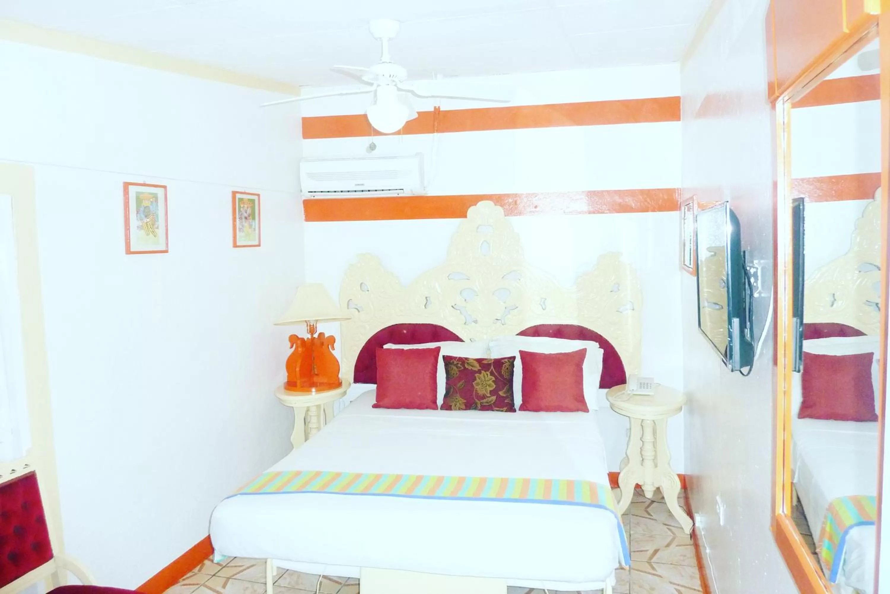 Bed in Hotel Ivania´s