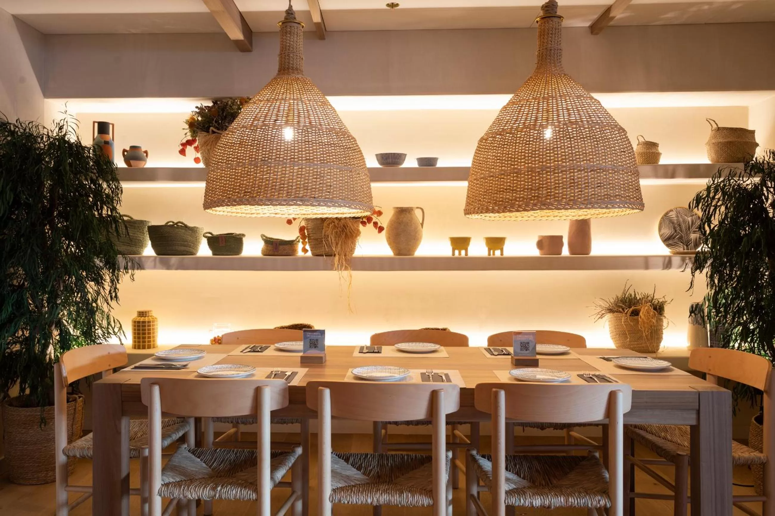 Restaurant/places to eat in Zenit Sevilla