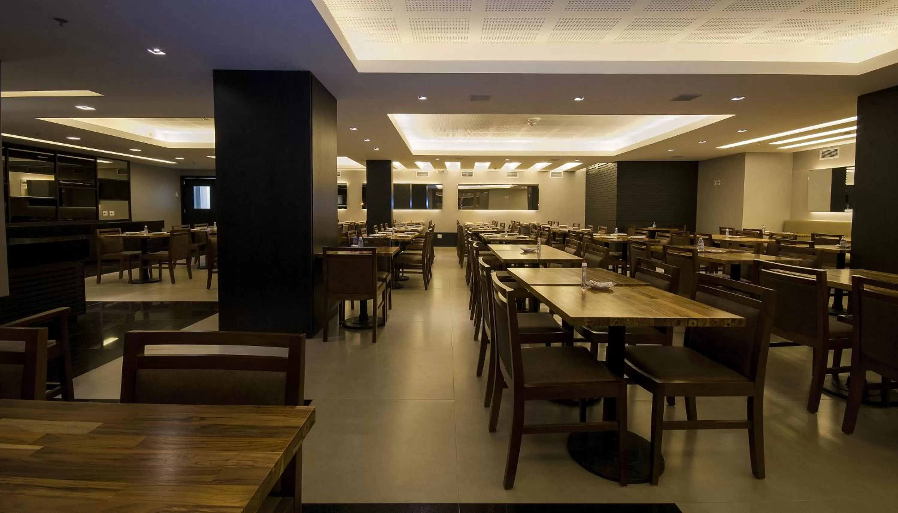 Property building in Américas Granada Hotel