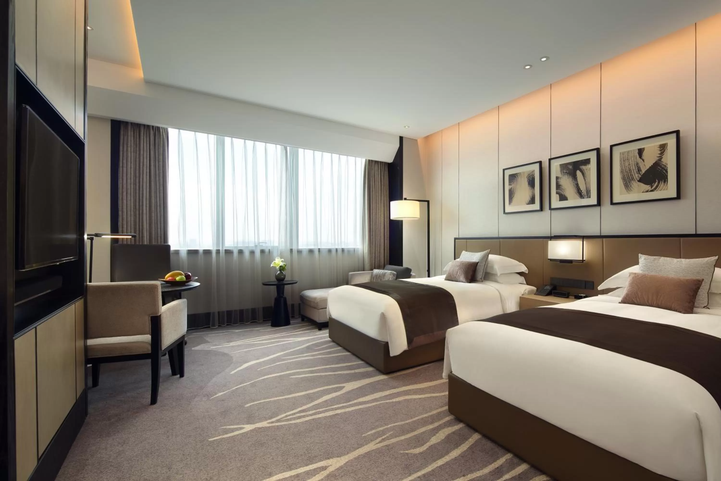 Bedroom, Bed in InterContinental Shanghai Hongqiao NECC by IHG