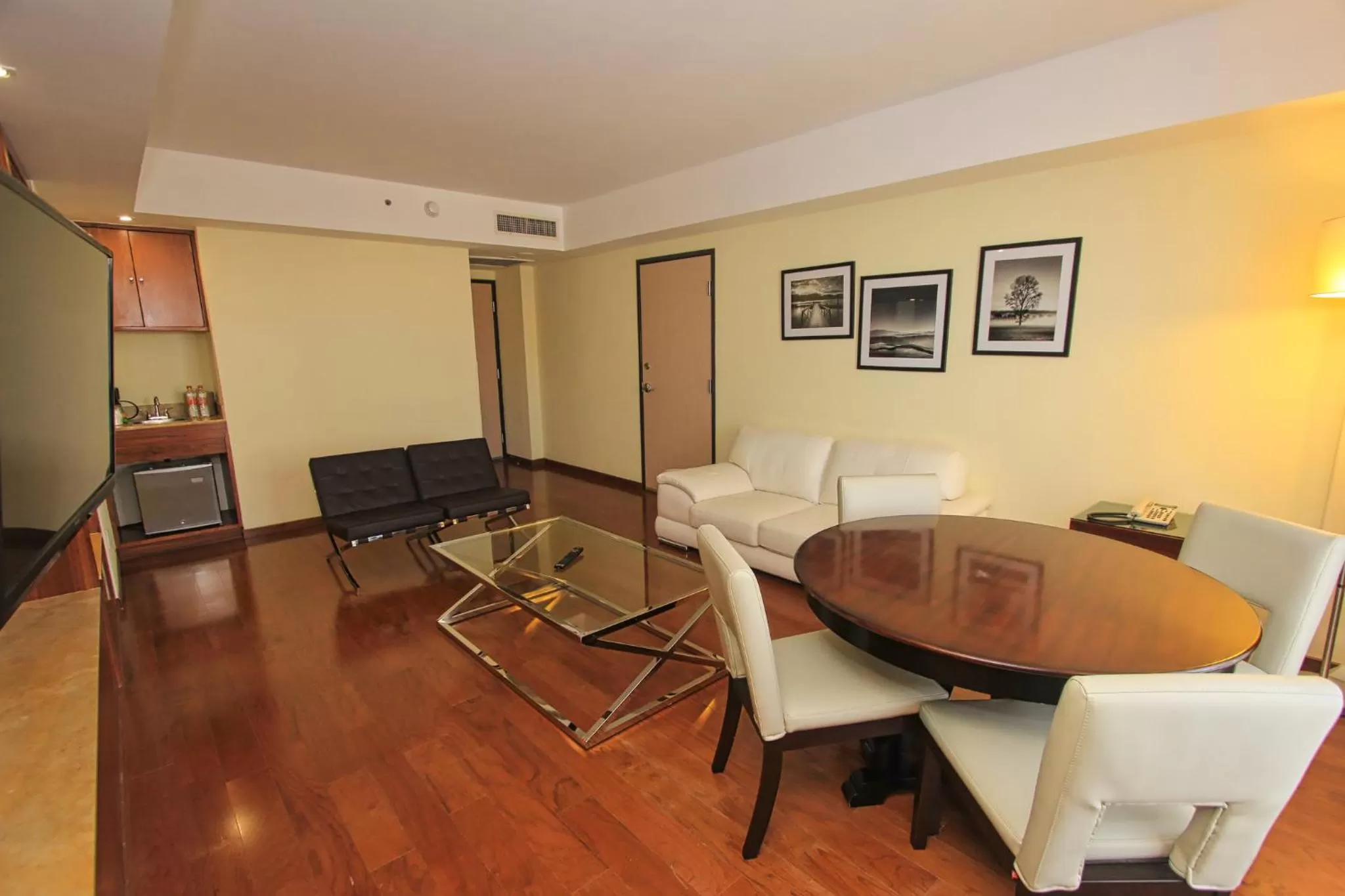 Photo of the whole room in Holiday Inn Leon by IHG