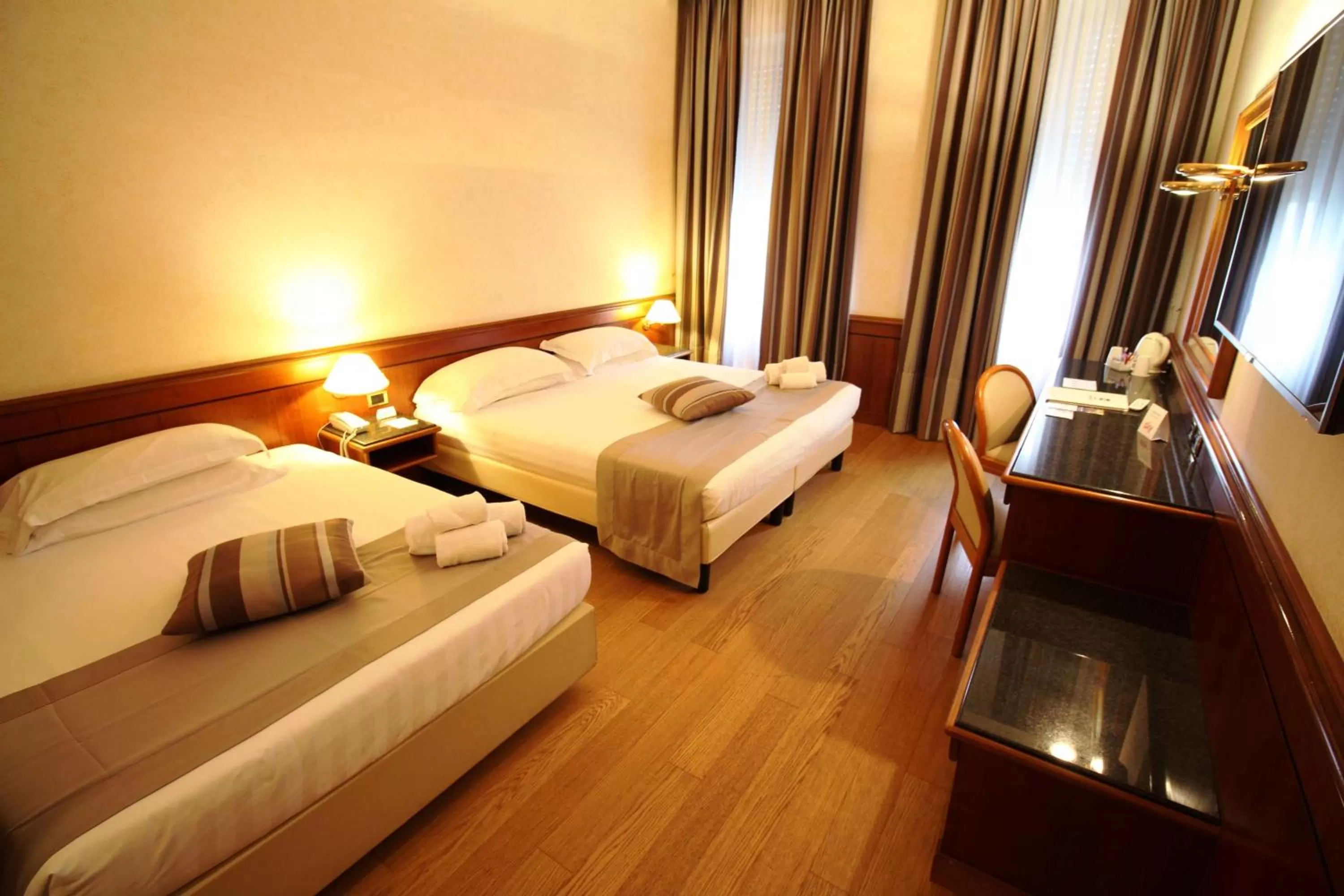 TV and multimedia, Bed in Best Western Hotel Moderno Verdi