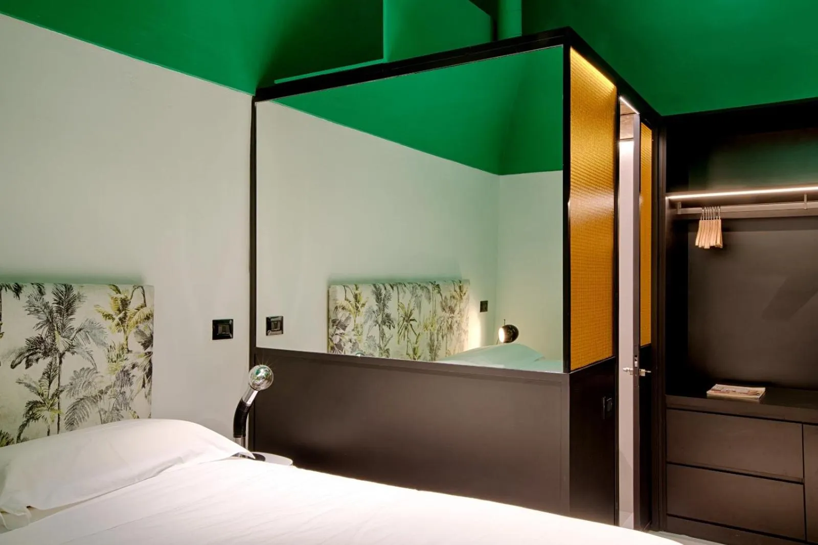 Bedroom, Bed in Casa Pacifico Napoli