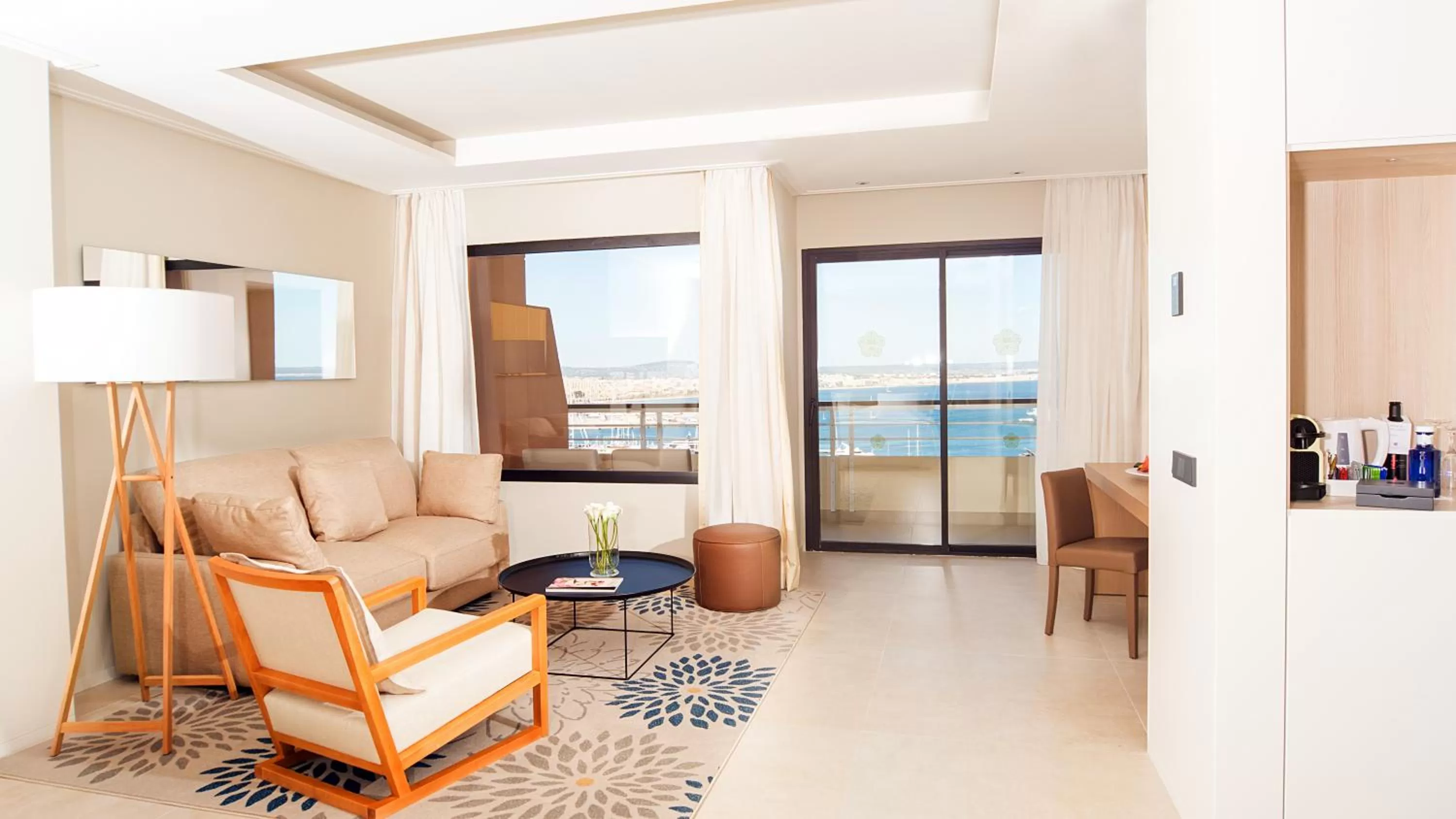 Living room in GPRO Valparaiso Palace & Spa