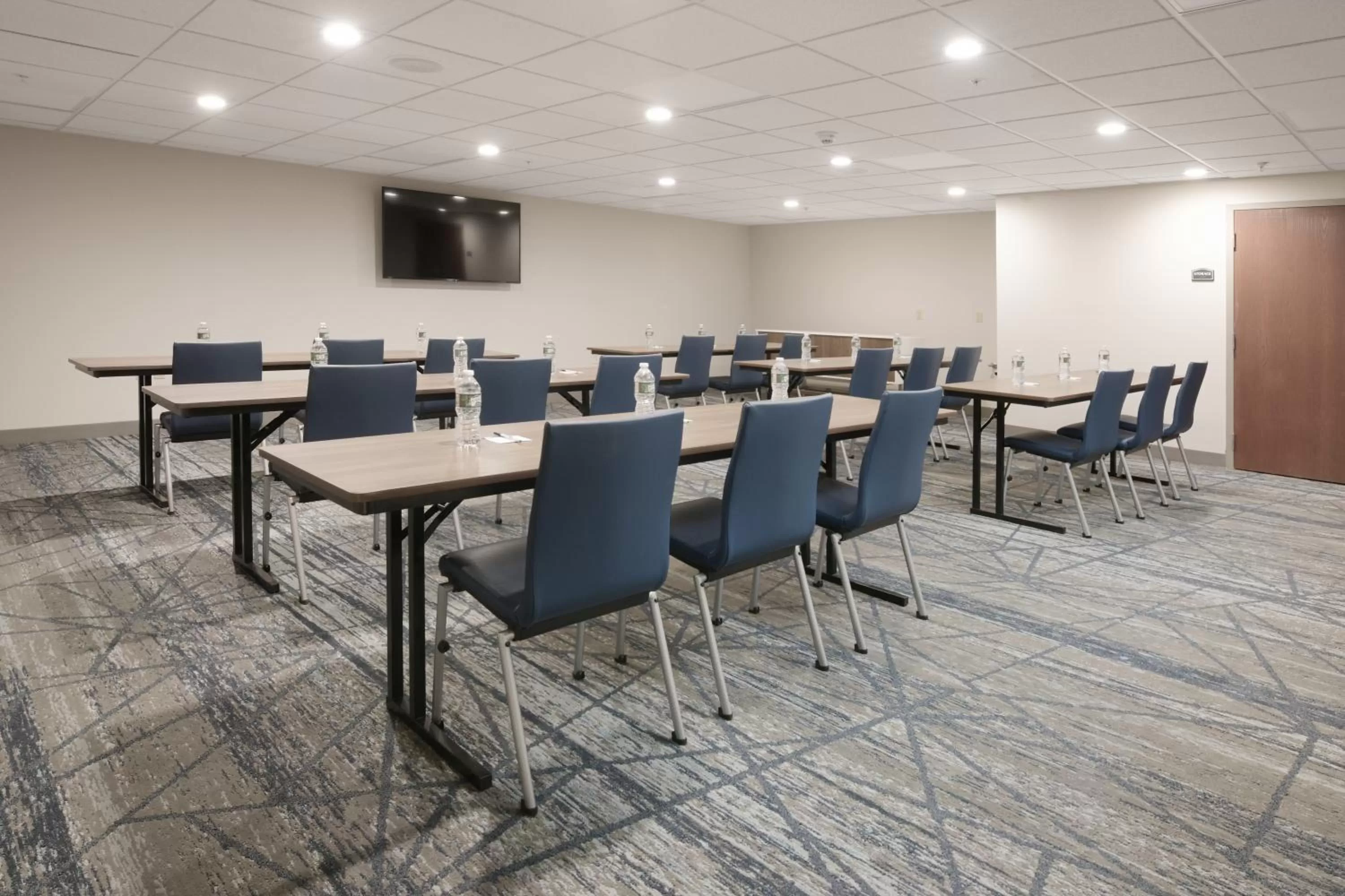 Meeting/conference room in Holiday Inn Express & Suites - Williamstown - Glassboro by IHG