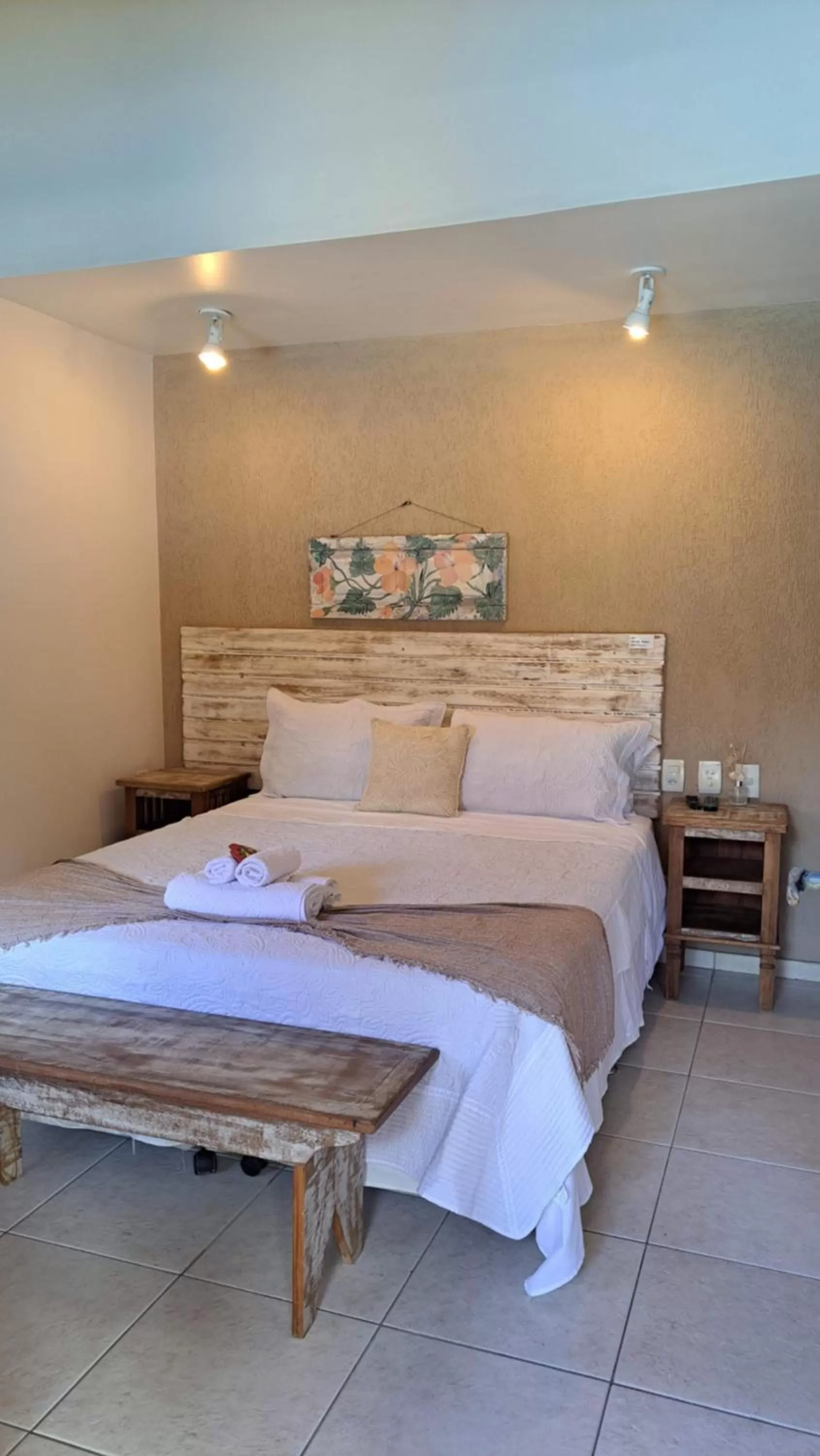 Bed in Pousada Casa da Aroeira