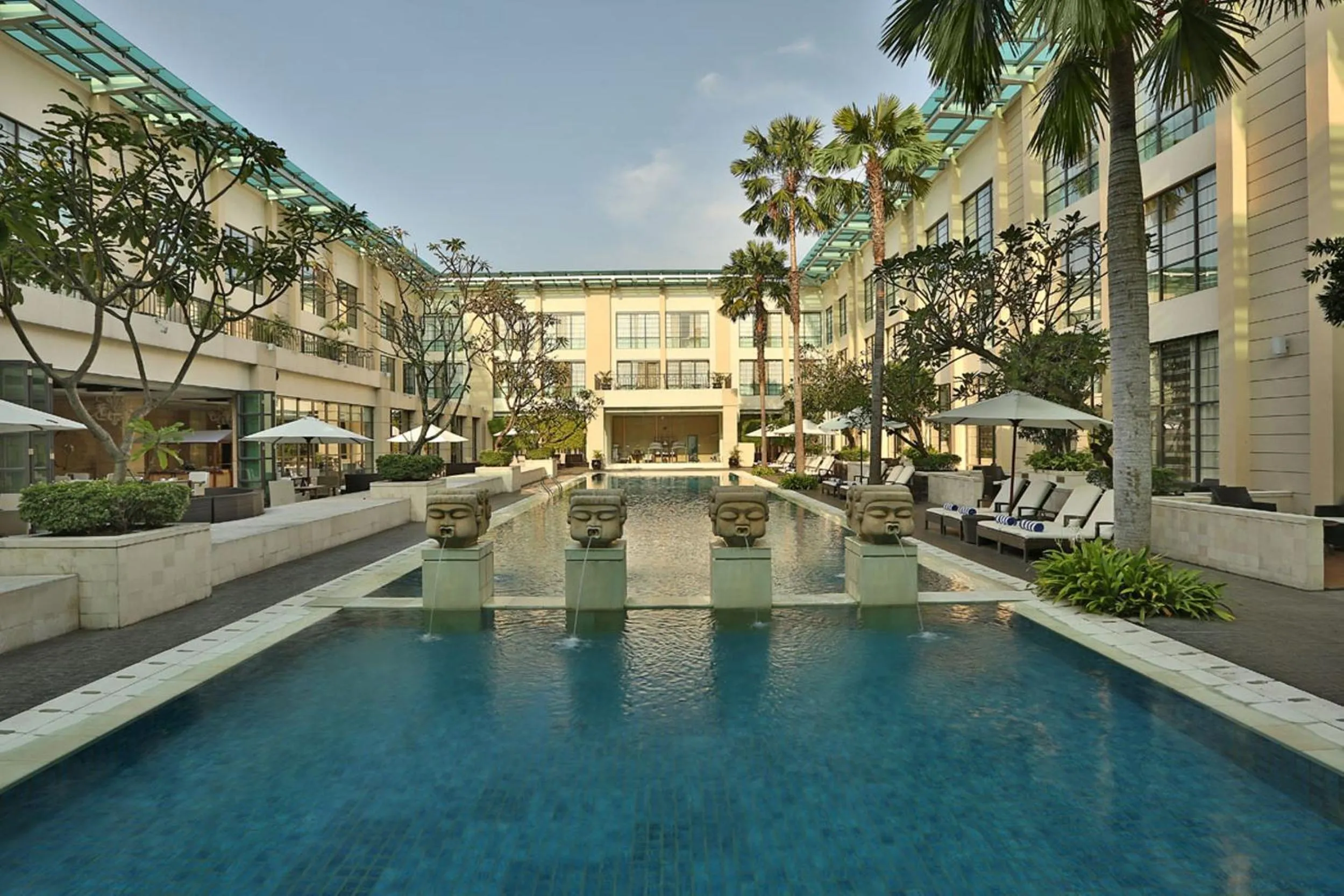 Swimming pool in Aryaduta Medan