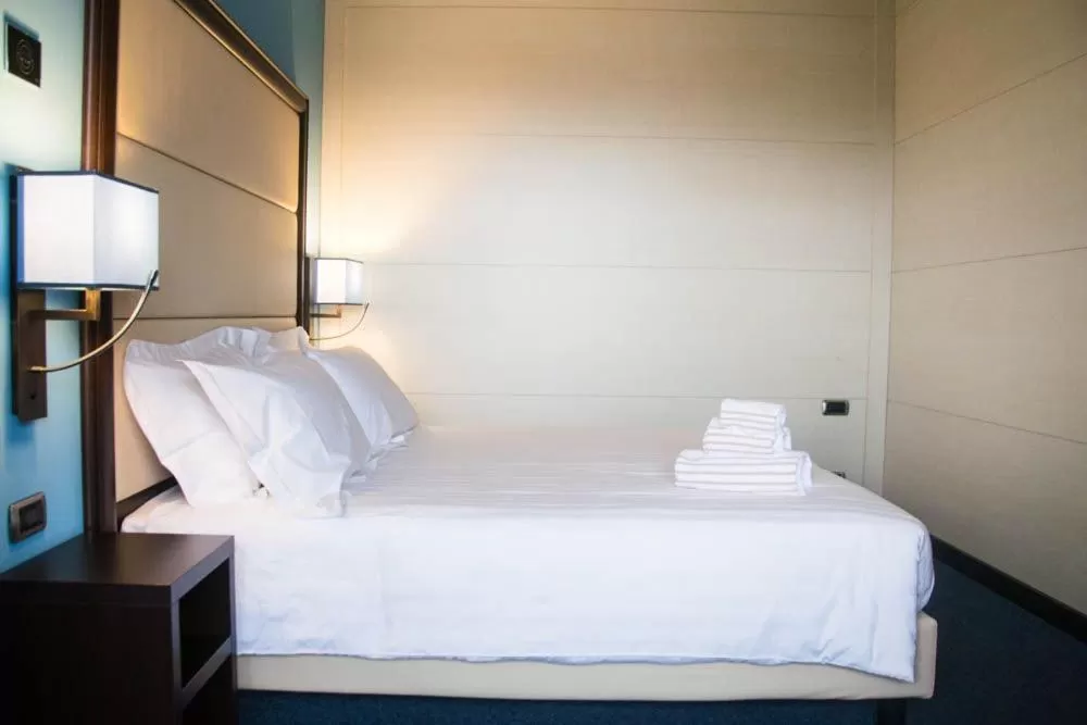 Bedroom, Bed in Palace Hotel Legnano