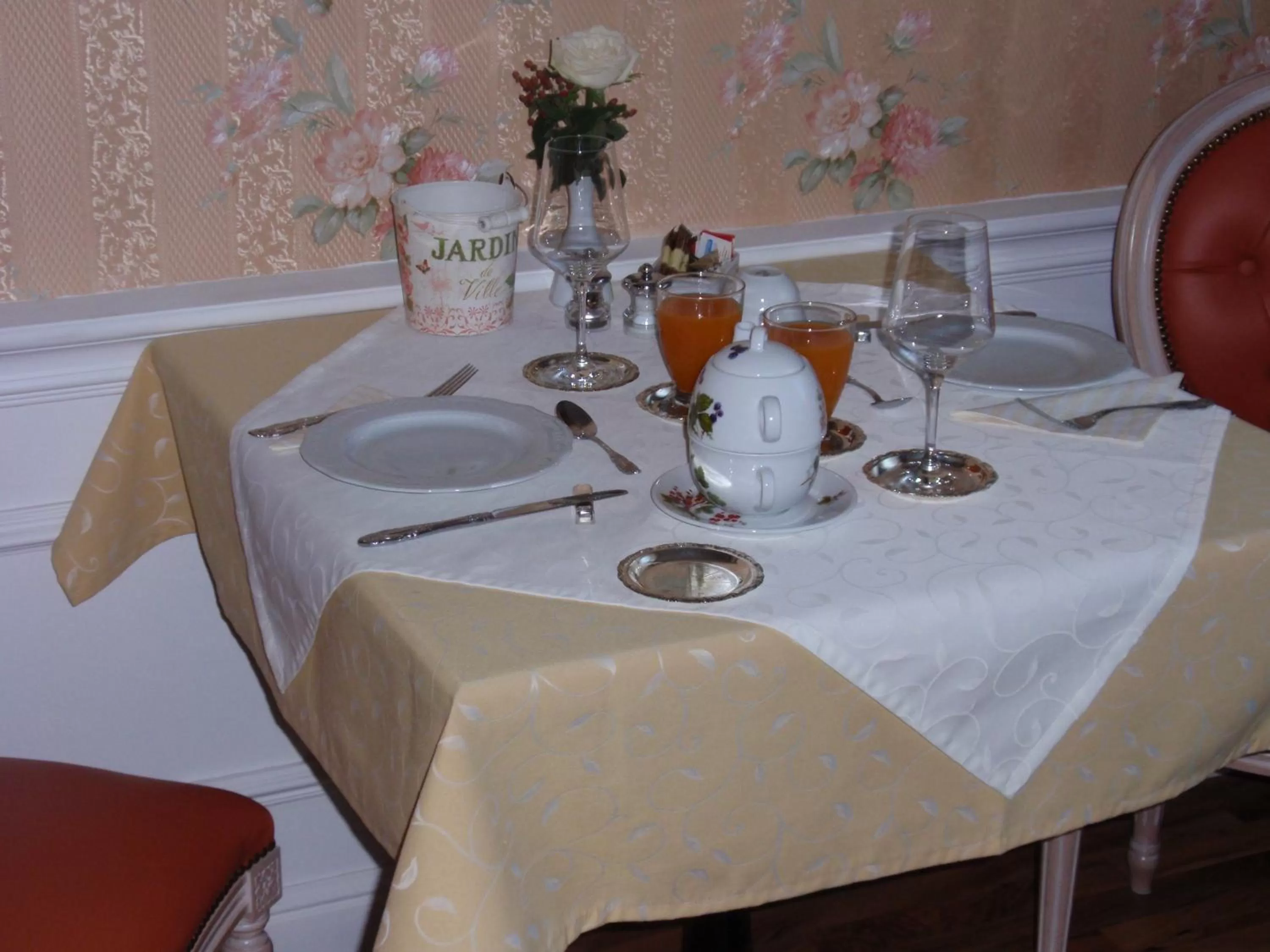 Restaurant/Places to Eat in Villa-Angelina