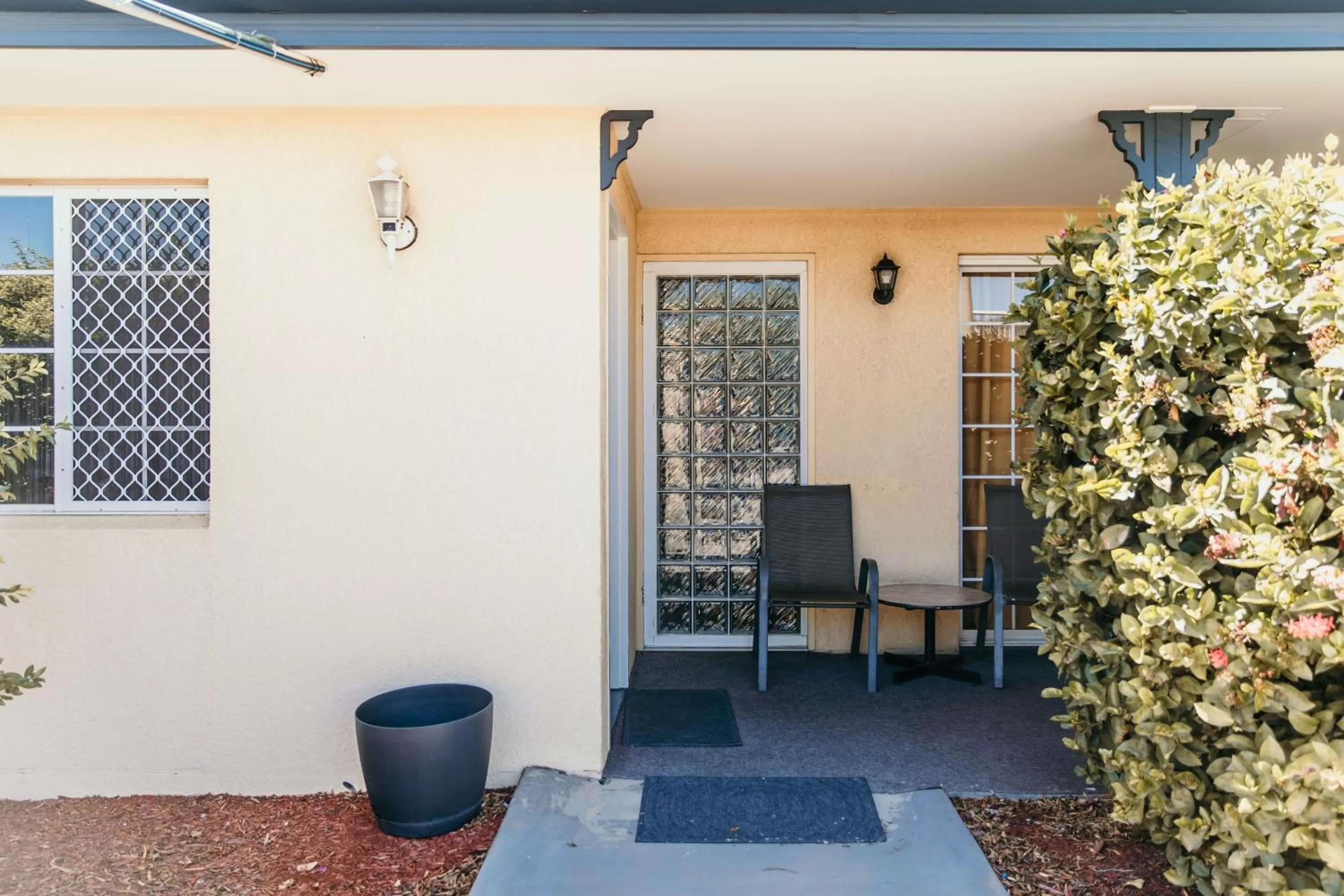 Patio in Outback Motel Mt Isa