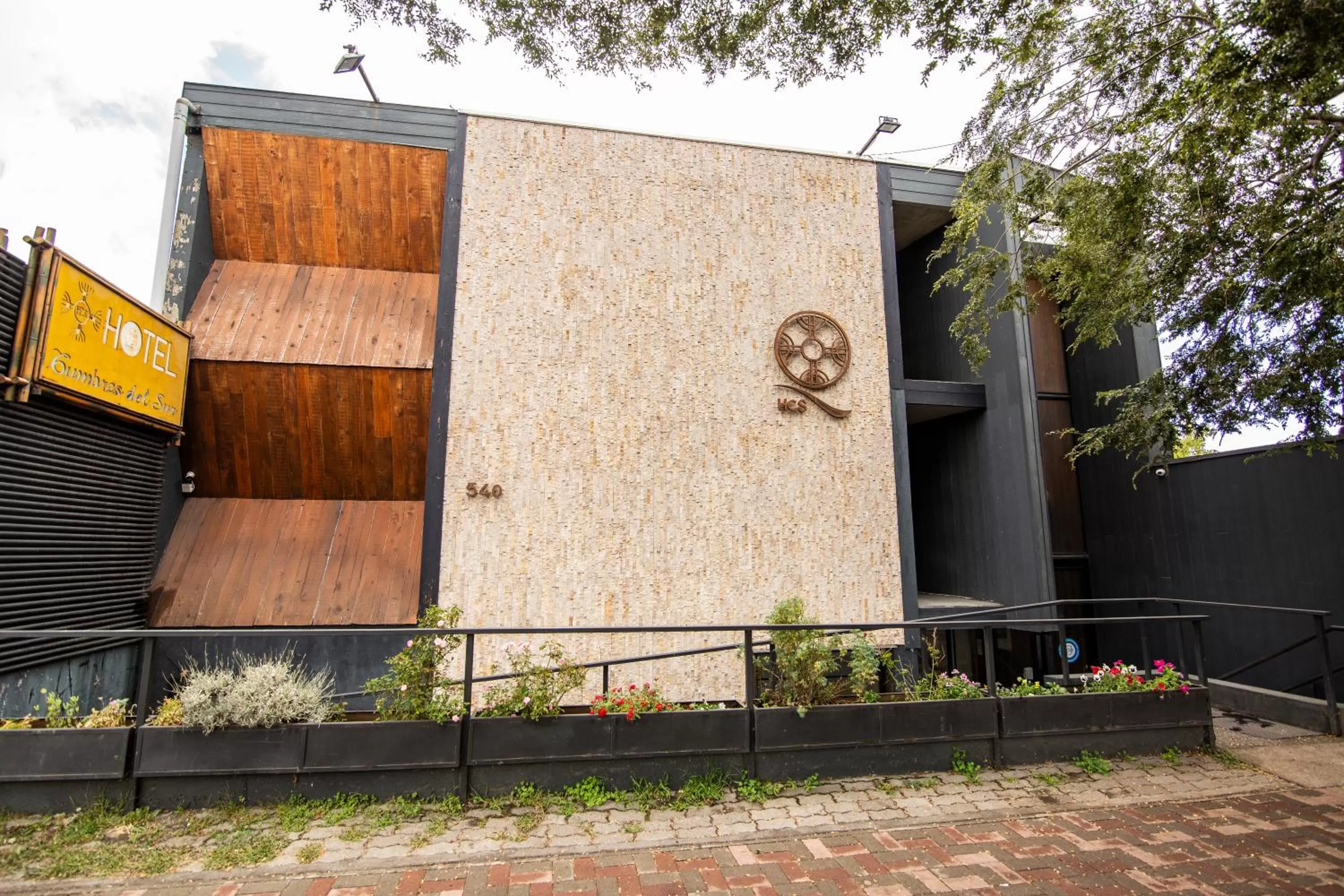 Facade/entrance, Property Building in Hotel Cumbres del Sur