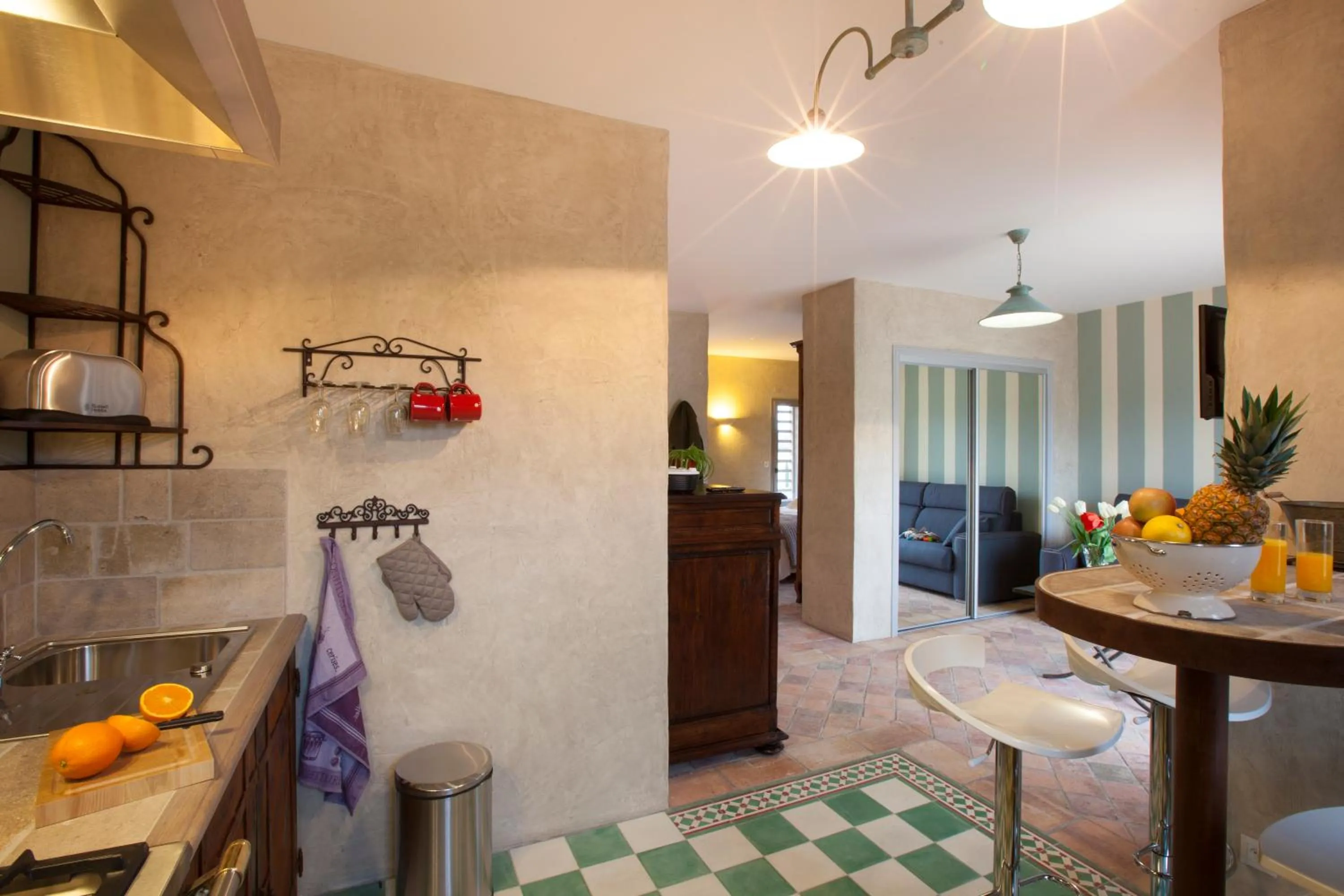 Kitchen or kitchenette in Hôtel-Spa Le Saint Cirq