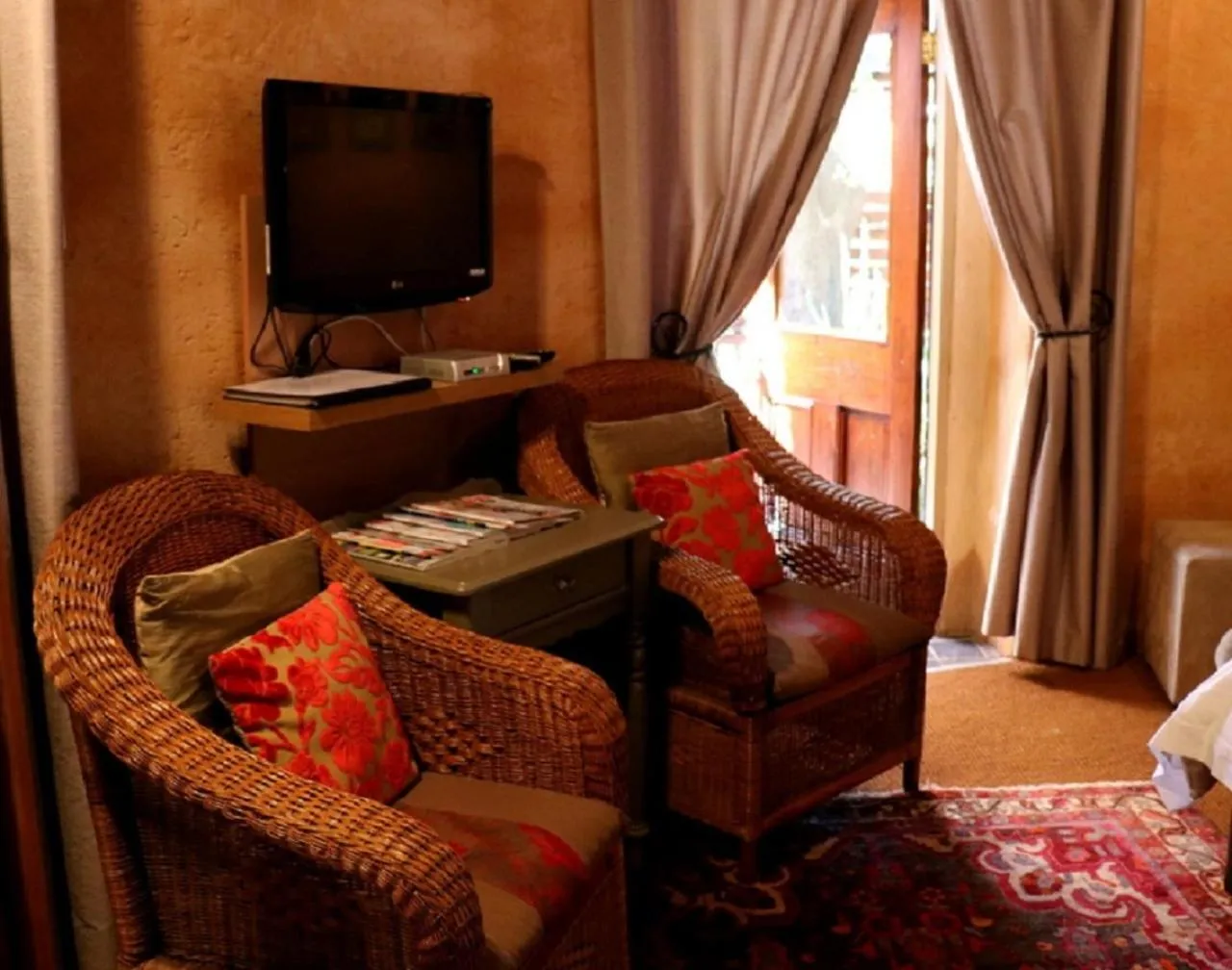 Premier Double Room - single occupancy in Sherewood Lodge