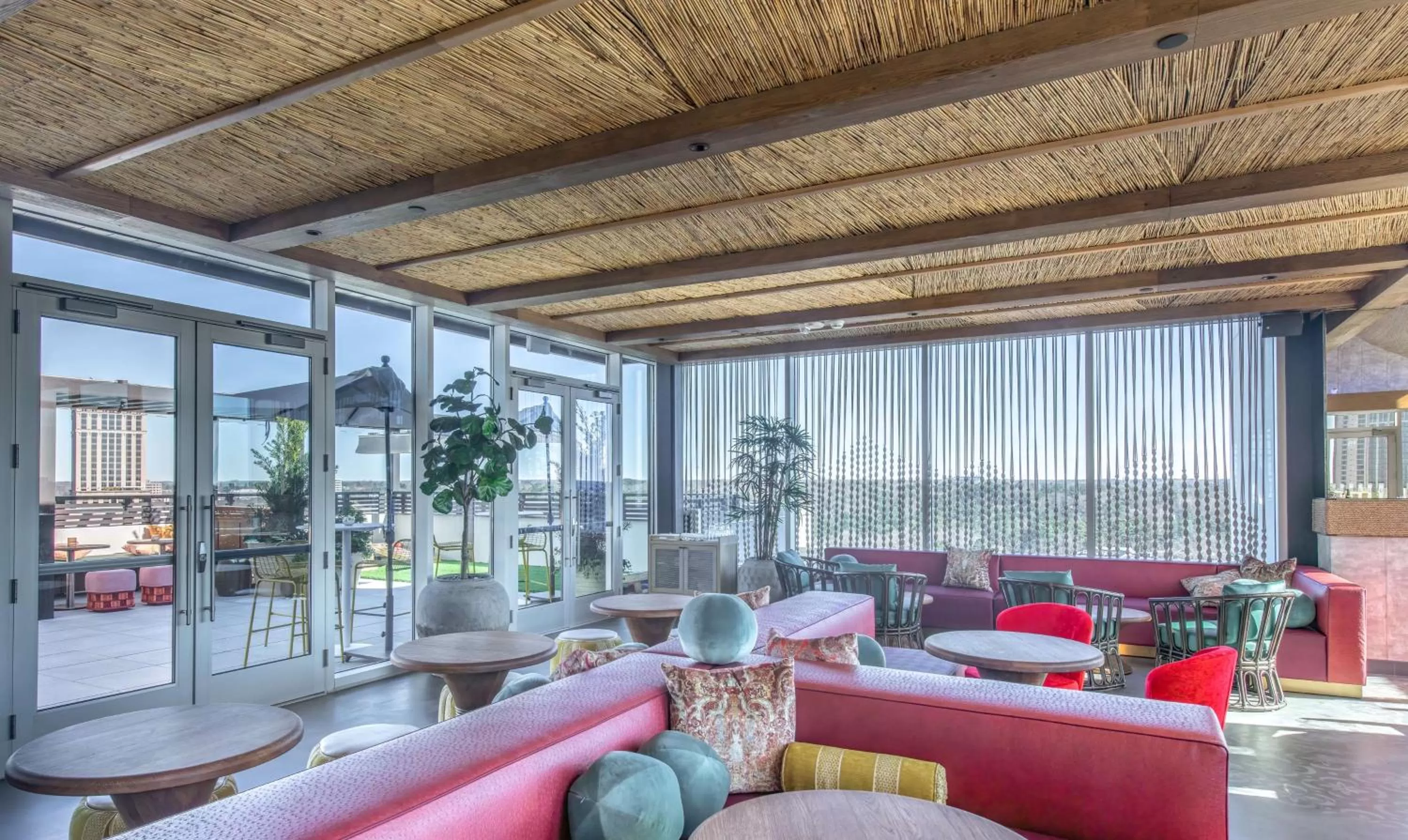 Lounge or bar in Hyatt Centric Buckhead Atlanta