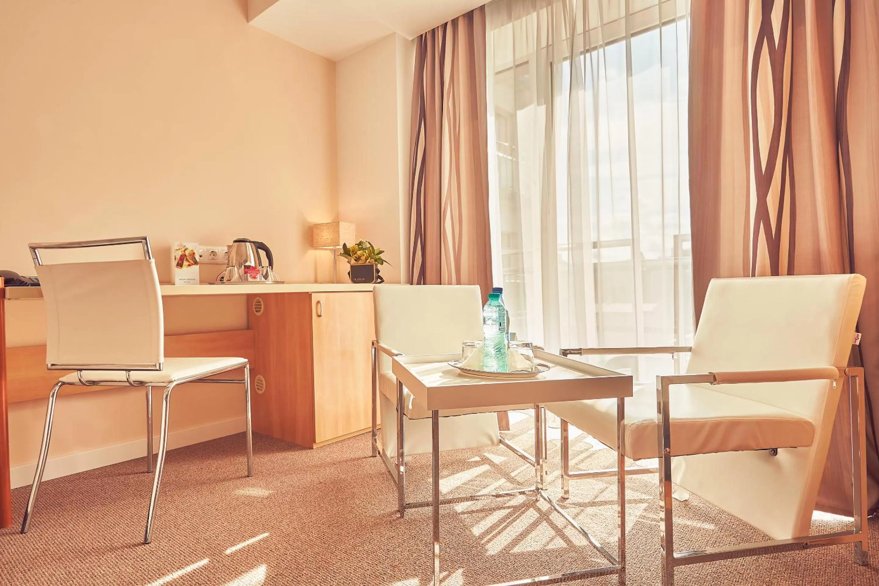 Coffee/tea facilities in Continental Forum Constanta