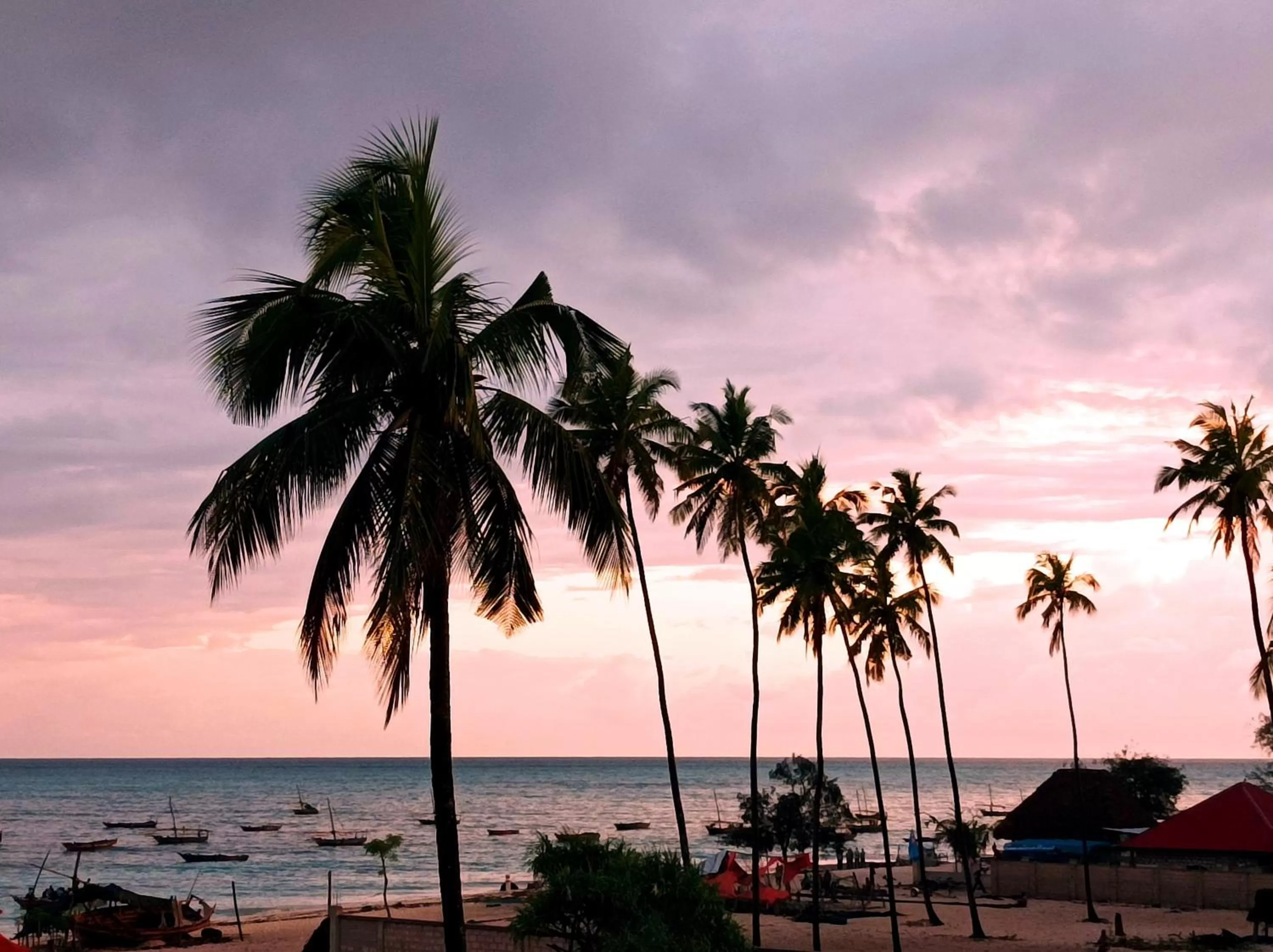 Sea view, Sunrise/Sunset in Zanzicrown