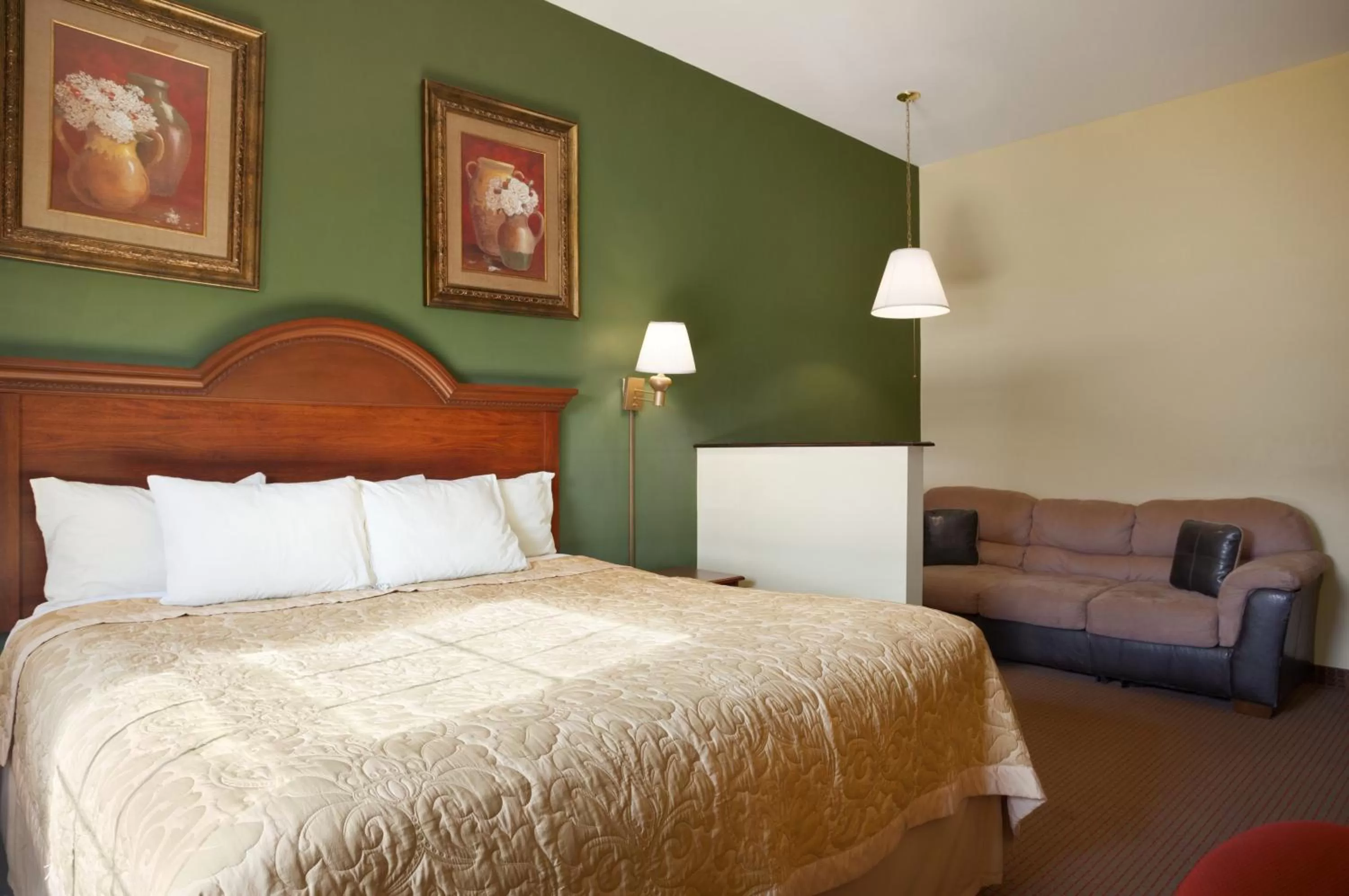 Photo of the whole room, Bed in Super 8 by Wyndham Mifflinville Near Bloomsburg