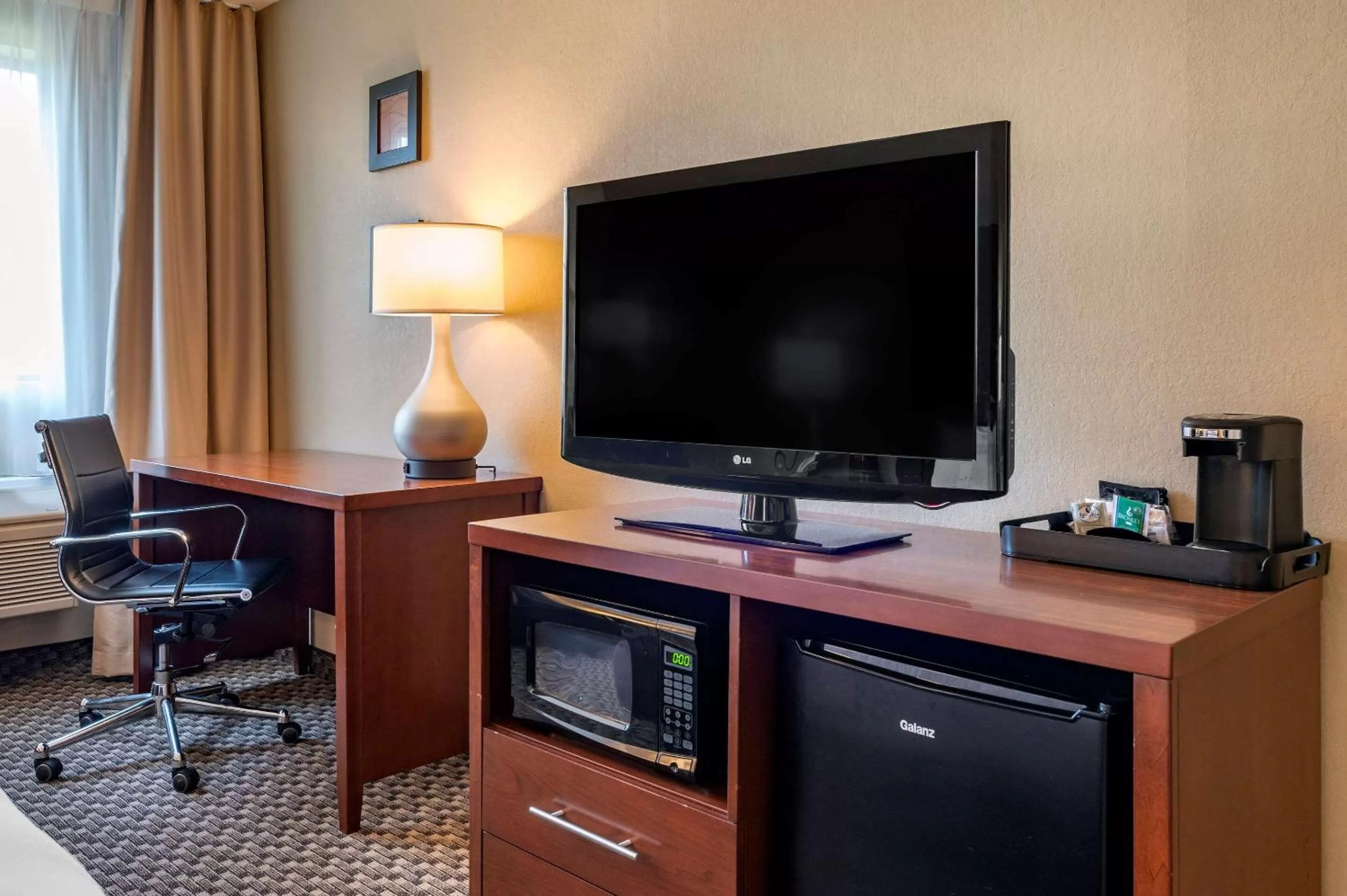 Photo of the whole room in Comfort Inn & Suites Napoleon