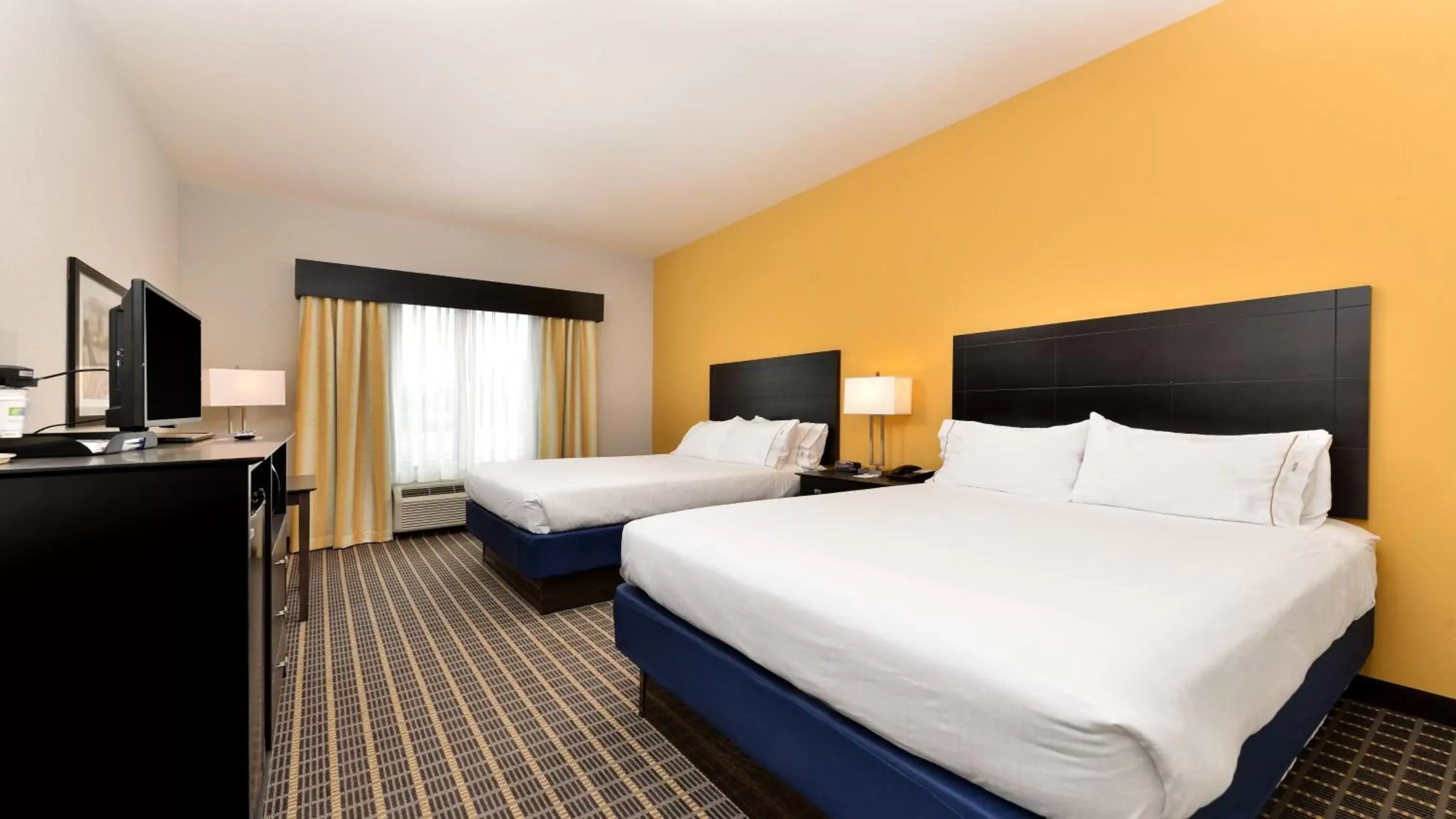 Queen Room with Two Queen Beds - Non-Smoking in Holiday Inn Express Hotel & Suites Fort Walton Beach Hurlburt Area, an IHG Hotel Queen Room with Two Queen Beds - Non-Smoking in Holiday Inn Express Hotel & Suites Fort Walton Beach Hurlburt Area, an IHG Hotel
