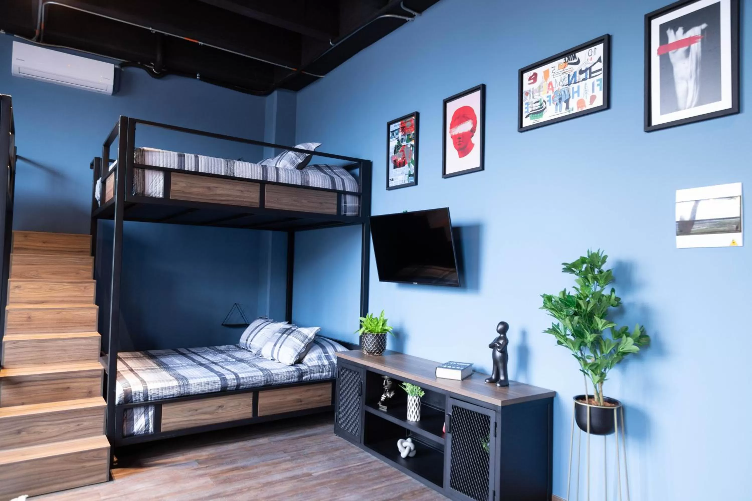 Bed in Royal Living Poblado