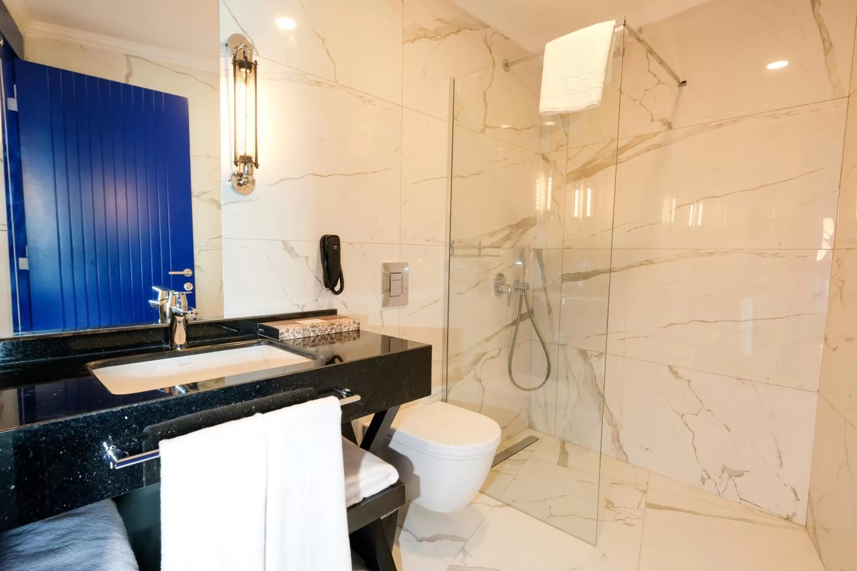 Shower in Bilem Hotel Beach & Spa