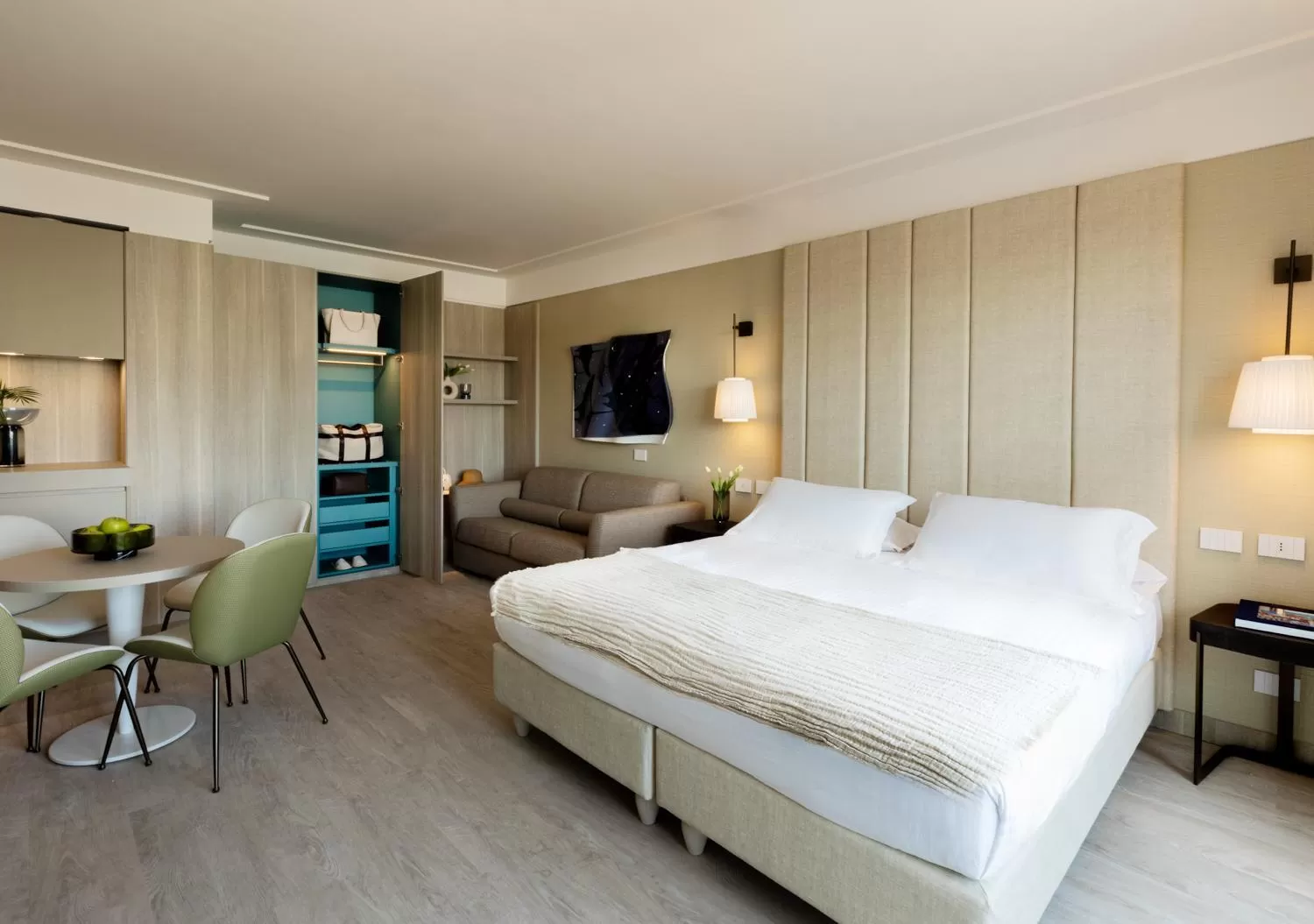 Photo of the whole room, Bed in Ceccarini 9 home suite home