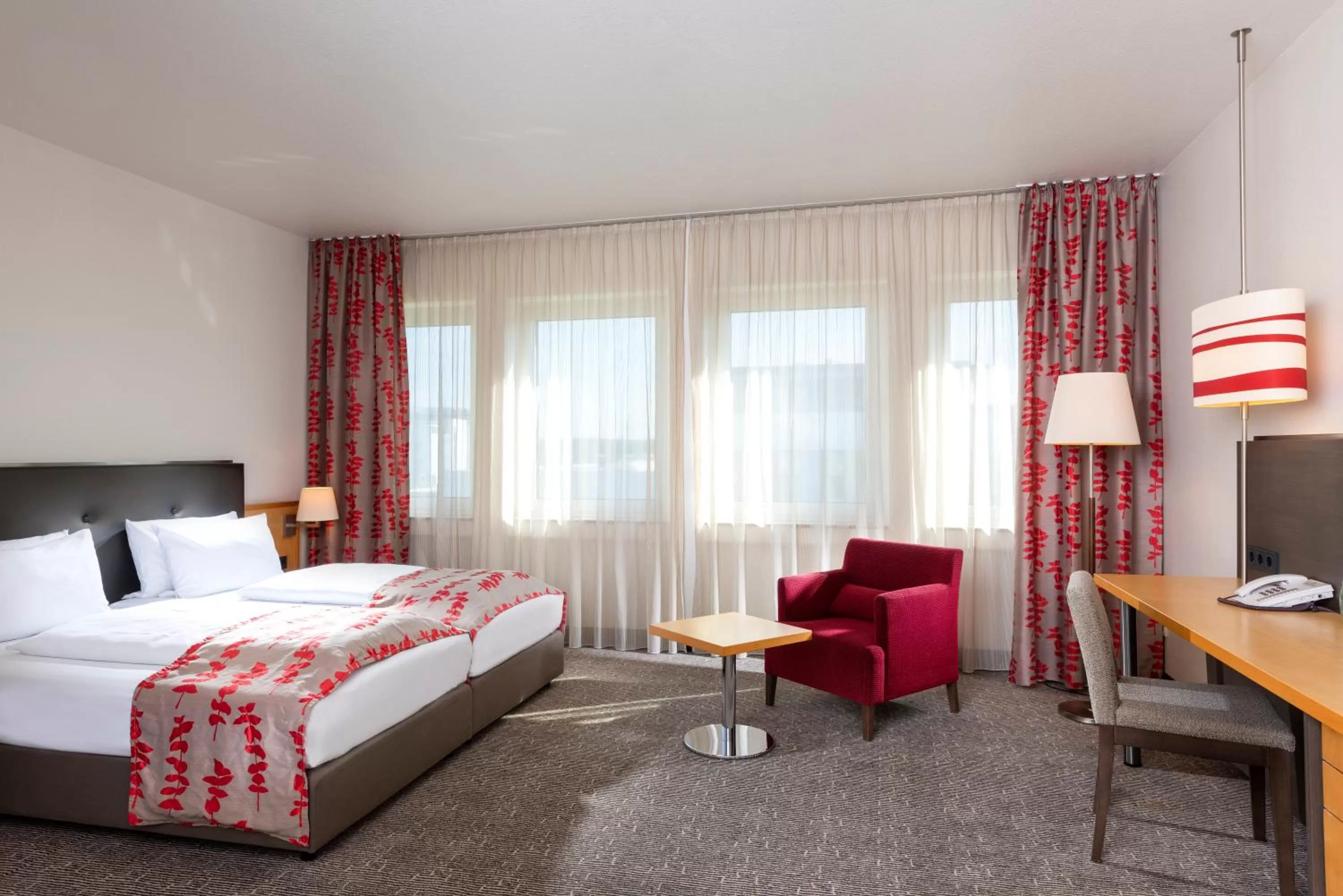 Photo of the whole room, Bed in Holiday Inn Frankfurt Airport - Neu-Isenburg by IHG