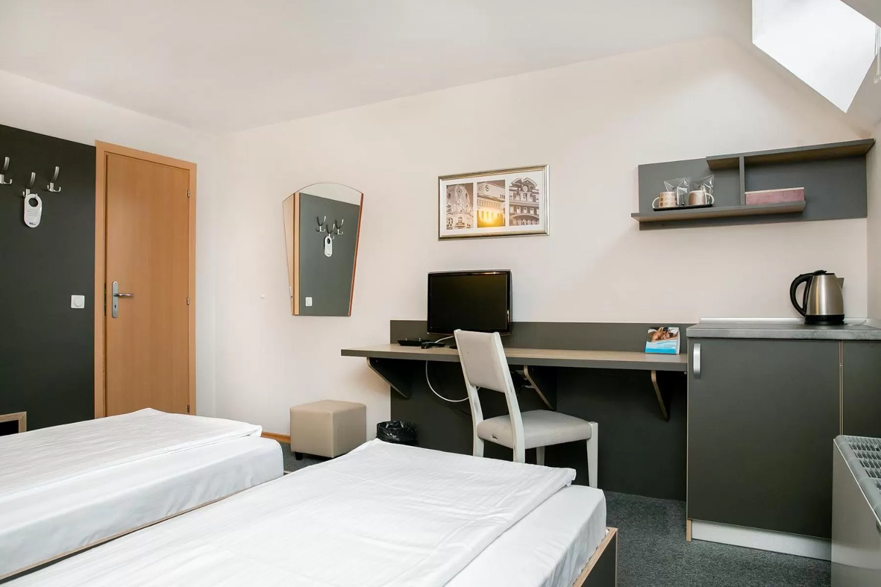 TV and multimedia, Bed in Hotel Niky