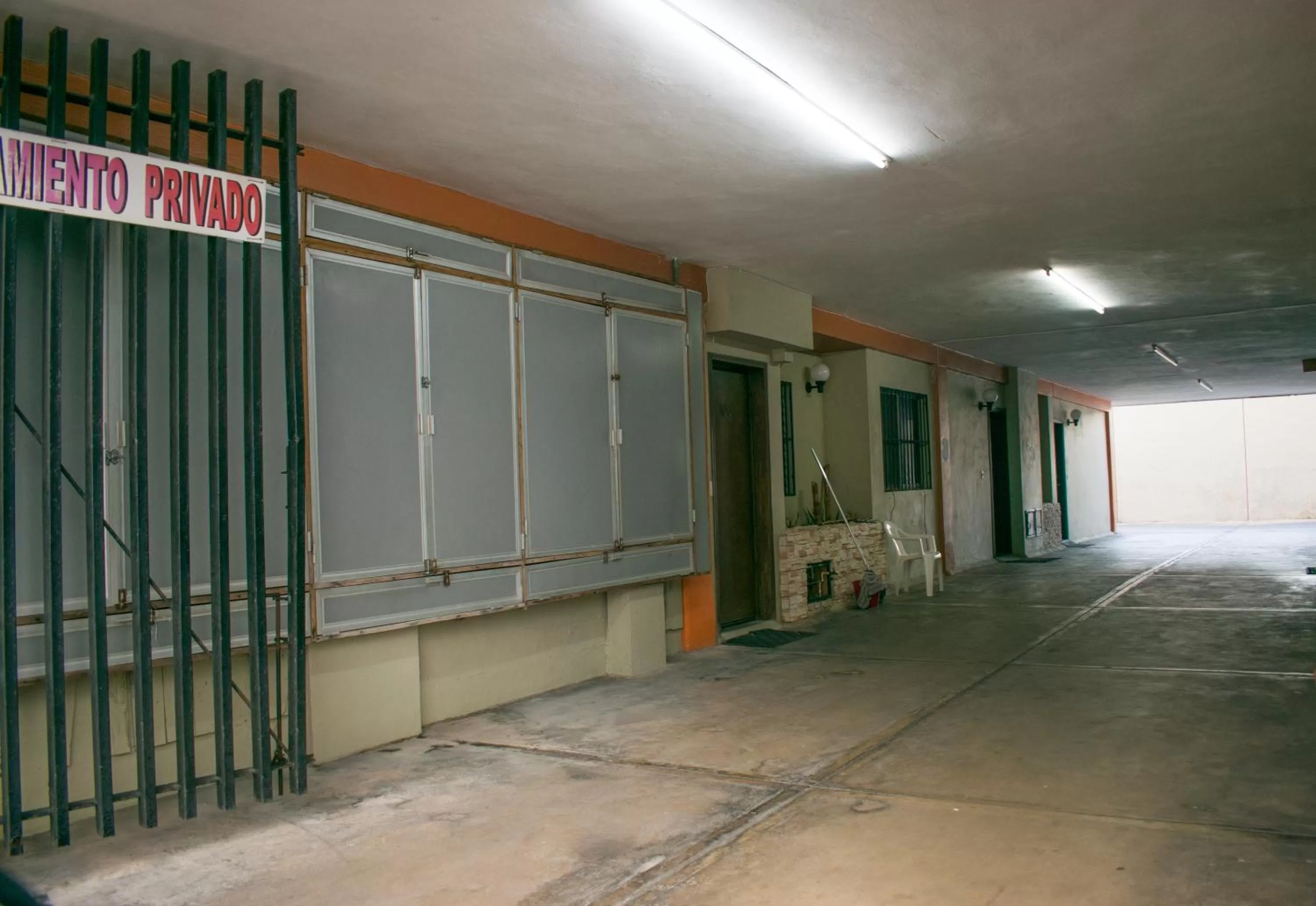 Parking in Suites Del Sol